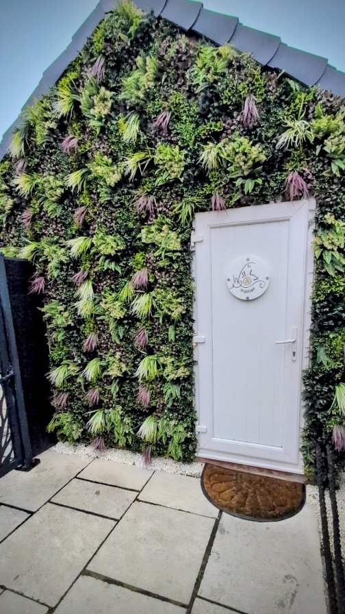 My gorgeous 1:1, 100% private studio.
While I don't currently have any 1:1 coaching spaces available, did you know that my group coaching, get STRONG club, includes a bimonthly 1:1 session?
Head over to my wait list, linked in bio, and to either register your interest for 1:1 coaching.
For group coaching, simply DM or comment STRONG, and I'll be in touch ☺️
.......