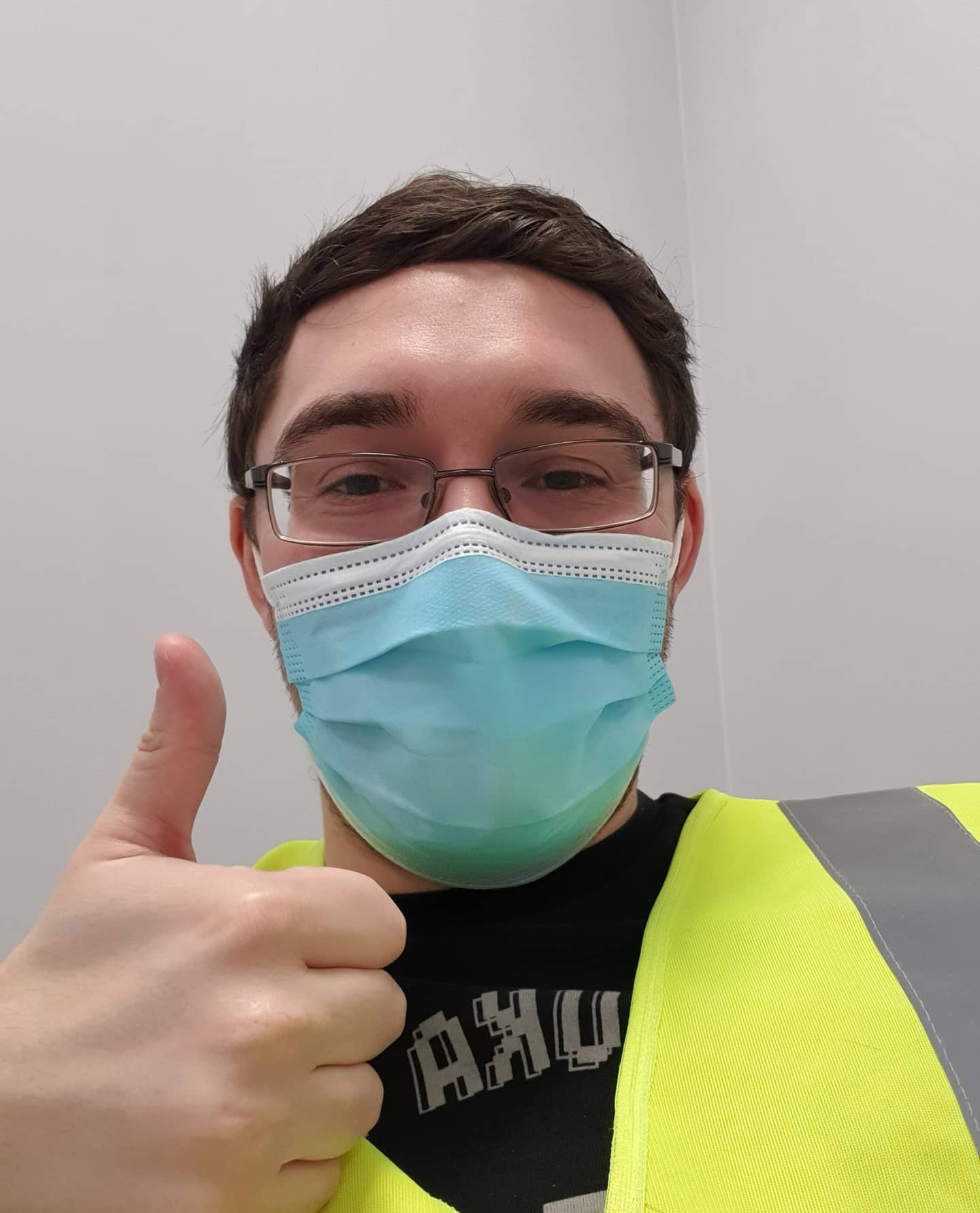 Morning all and apologies for the long silence. To keep me occupied, I''ve been working full time as a site lead for a Lateral Flow covid test site in Newbury whilst I'm not able to work fully in clinic
Hopefully looking at March to begin back properly but 🤷♂️
If any key workers or otherwise need a quick lateral flow test, the site in Newbury is up behind the College at the brand new primary school Highwood Copse
Stay safe ✌
.
#covid #sportstherapist #lateralflowtest #teamlead #newbury #thatcham #berkshire