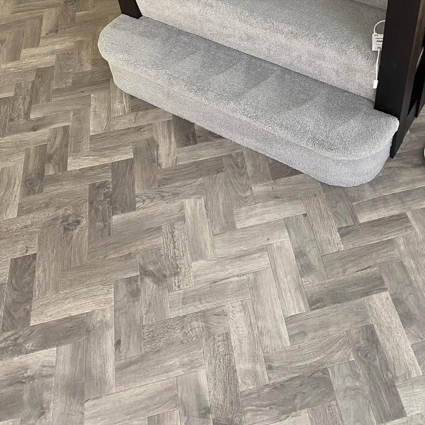 Although our showroom is temporarily closed, we are still offering a home selection and fitting service! ⭐️⭐️⭐️⭐️⭐️
Call (01493) 740296 or email service@whittakercarpets.co.uk to arrange a time that suits you!