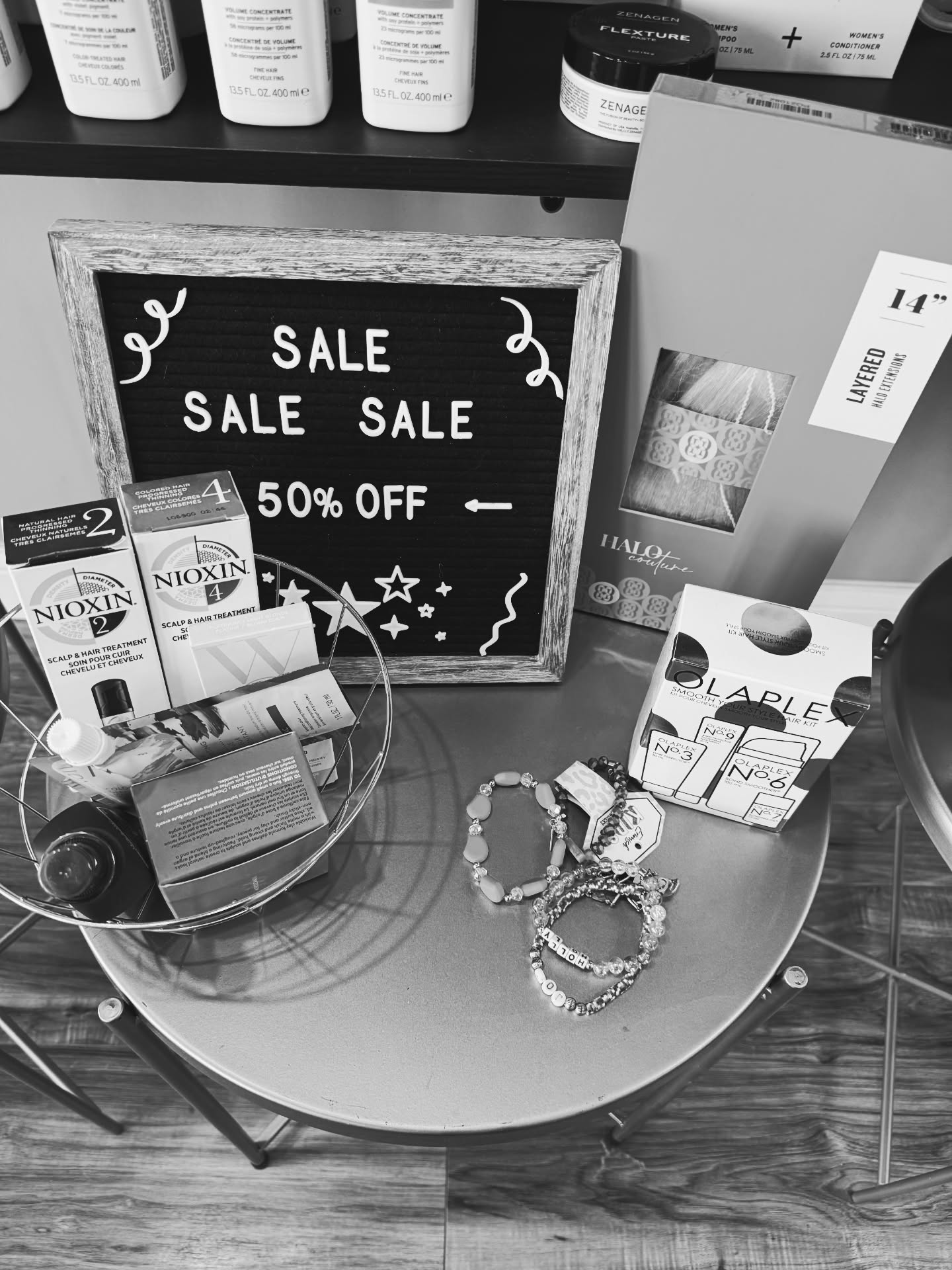 Reminder: Enjoy 50% off select retail products for a limited time as new collections arrive in salon.
Shop in-salon now at our O'Fallon location ✨
#OFallonSalon #STLSalon #HairTrendForecast #STLHair