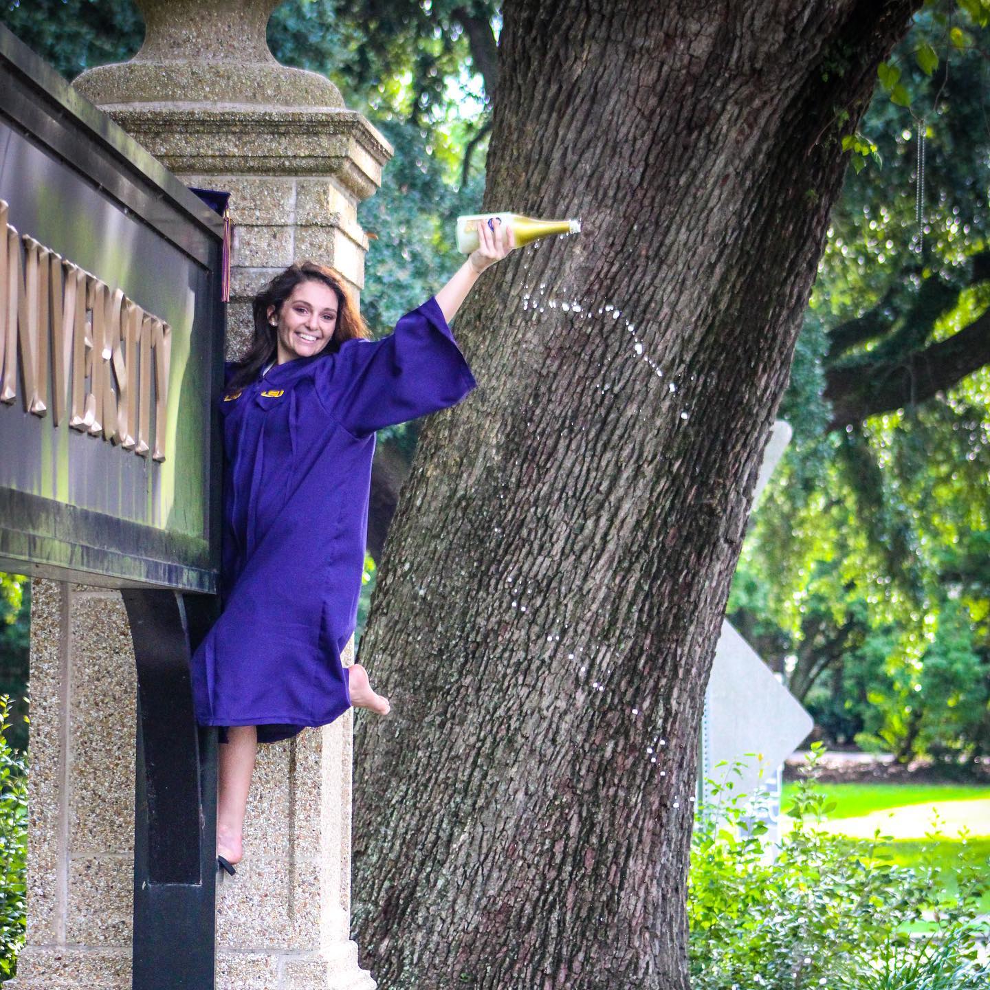 Congratulations Alyssa on your graduation! As you reach your goals.
Schedule your graduation photo shoot today!
#epiphanystudiosinc #model #modeling #femalemodel #femalemodelscene #beautifulmodels #geauxtigers #classof2019 #louisianastateuniversity #children #childrenphotography #portraiture #canonfeed #lsu #lsuhss #cityscape #cityscene #instadaily #picoftheday #photooftheday #cute #cutegirls😘 #beautiful #beautifulwomen #beautifulgirls #epiphanystudiosbr #followme #graduationpictures #graduation