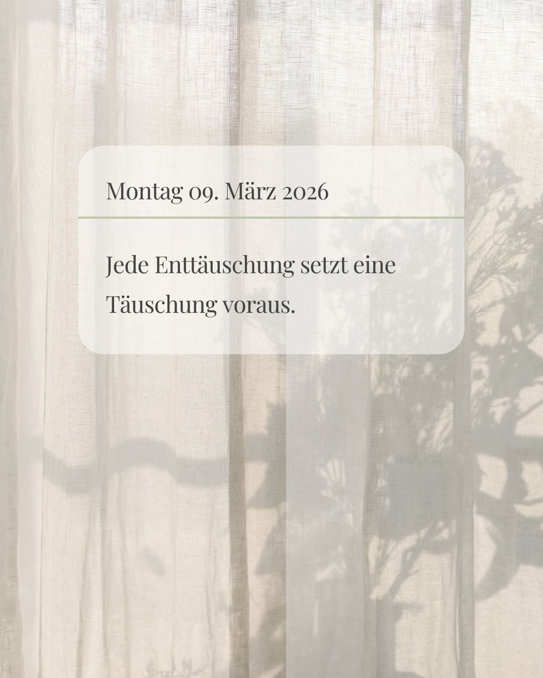Oft sind wir traurig über Enttäuschungen im Leben. Aber sie zwingen uns auch, genauer hinzuschauen: Was war Illusion und was war Realität?
In jeder Enttäuschung steckt deshalb auch Gutes – sie zeigt uns, was wirklich ist. Am Ende ist jede Enttäuschung also auch eine Antwort.
#enttäuschung #realität #illusion #gedanken #lebensweisheit #nachdenken