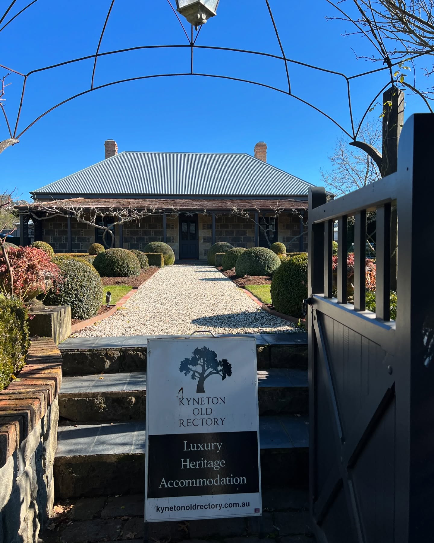 The perennials in the parterre garden have been cut back, the Buxus topiary has had a winter trim and the beds have been mulched: thanks go to Fergus and Hugh from @ruralgardensaustralia for their great work!
It’s hard to believe that Spring is only six or seven weeks away, but it is: in fact there’s already some bulbs in the garden coming into flower. Book the Old Rectory now via @airbnb or our website to capture all the beauty of Spring in the Macedon Ranges!
A short break at the Old Rectory offers the chance to experience the beauty of a fully restored heritage listed bluestone building and our surrounding beautiful garden, with outstanding restaurants, art galleries, vineyards and gardens on your doorstep.
Check out our ⭐️⭐️⭐️⭐️⭐️ reviews on @google or Airbnb.
@visitmacedonranges
@daylesfordmacedonranges
@piperstkyneton
@nationaltrustvic
#kyneton
#visitkyneton
#kynetonbnb
#macedonrangesweddingaccommodation
#heritagehouse
#oldrectory
#australiancolonialarchitecture
#bluestone
#topiary
#topiarytuesday
#circa1850
#weekendgetaway
#melbourneshortbreak