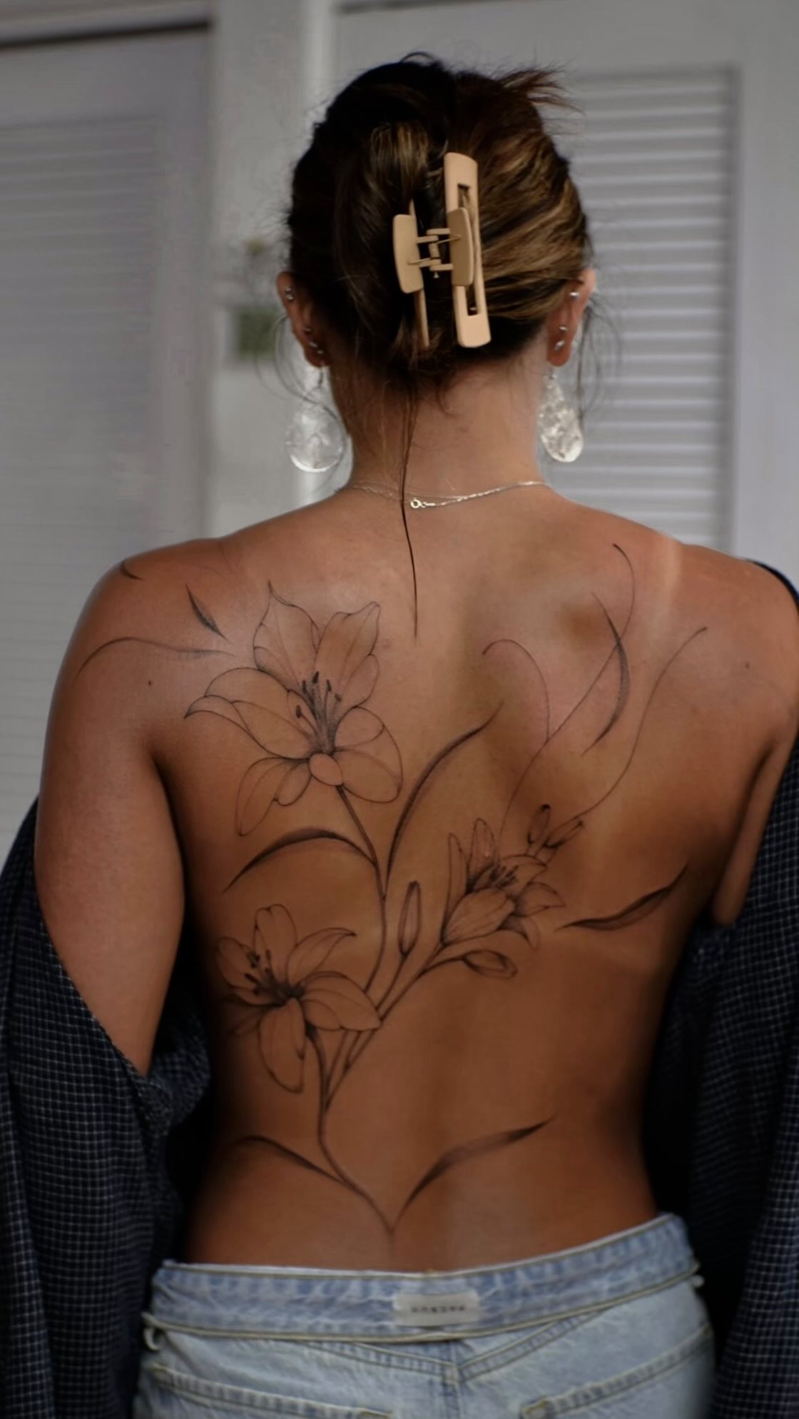 loooved working on this back piece, manifesting more full back designs please ✨ #tattoobigisland #tattookona #tattookailuakona #tattookamuela #tattoowaimea
