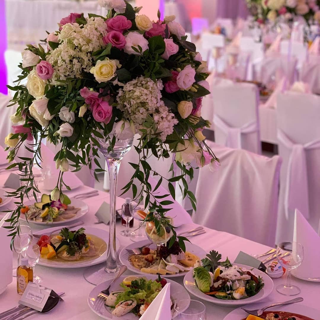 💏👰🤵❤
.
.
.
#love#weeding#wesele#kwiaty#party#flowers#food