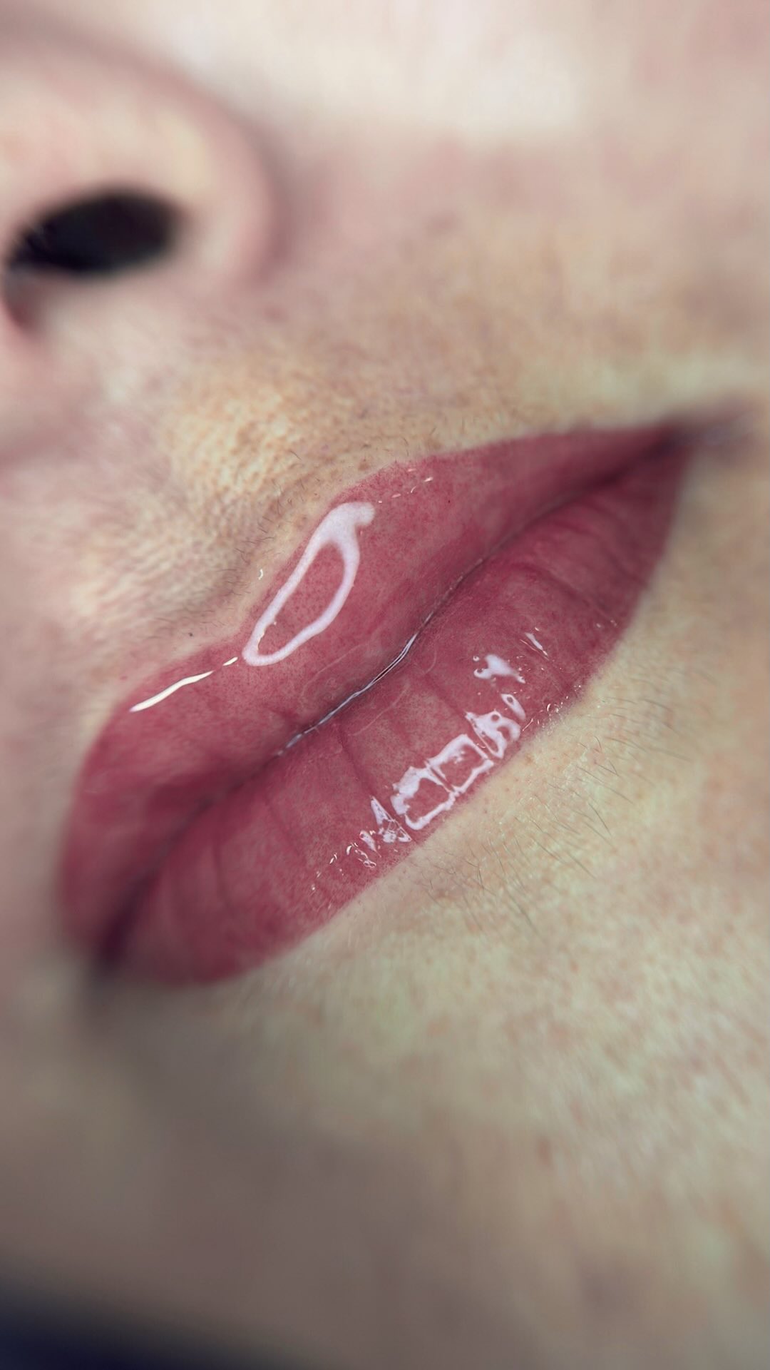 Watch the transformation â¨â
â
From natural lips to soft, perfectly tinted perfection, our Cosmetic Tattoo Lip Blush enhances your shape, adds buildable colour and creates long-lasting, low-maintenance lips youâll love every day.â
â
Appointments now available đ¤