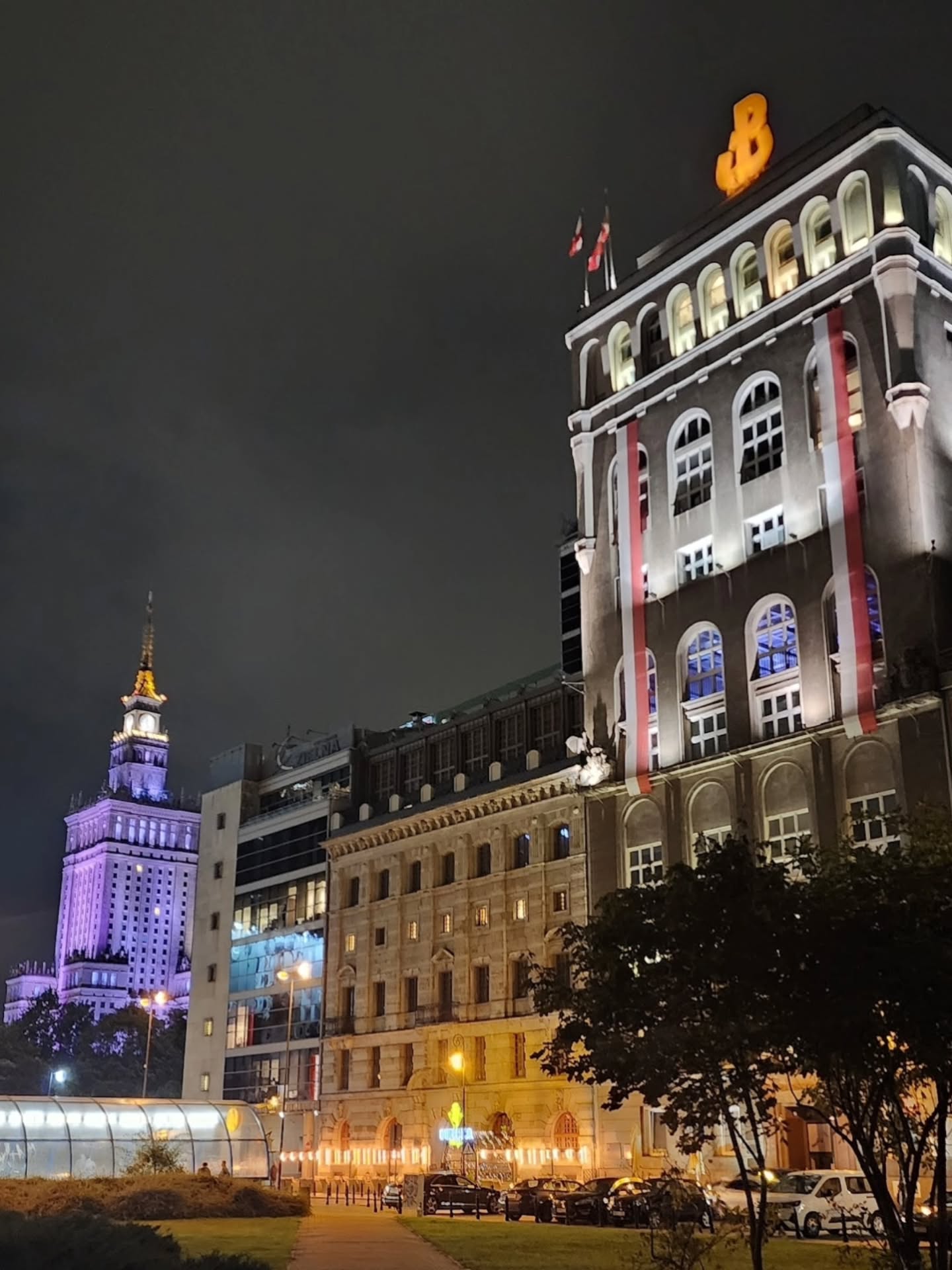 Warsaw at night. Warszawa nocą.