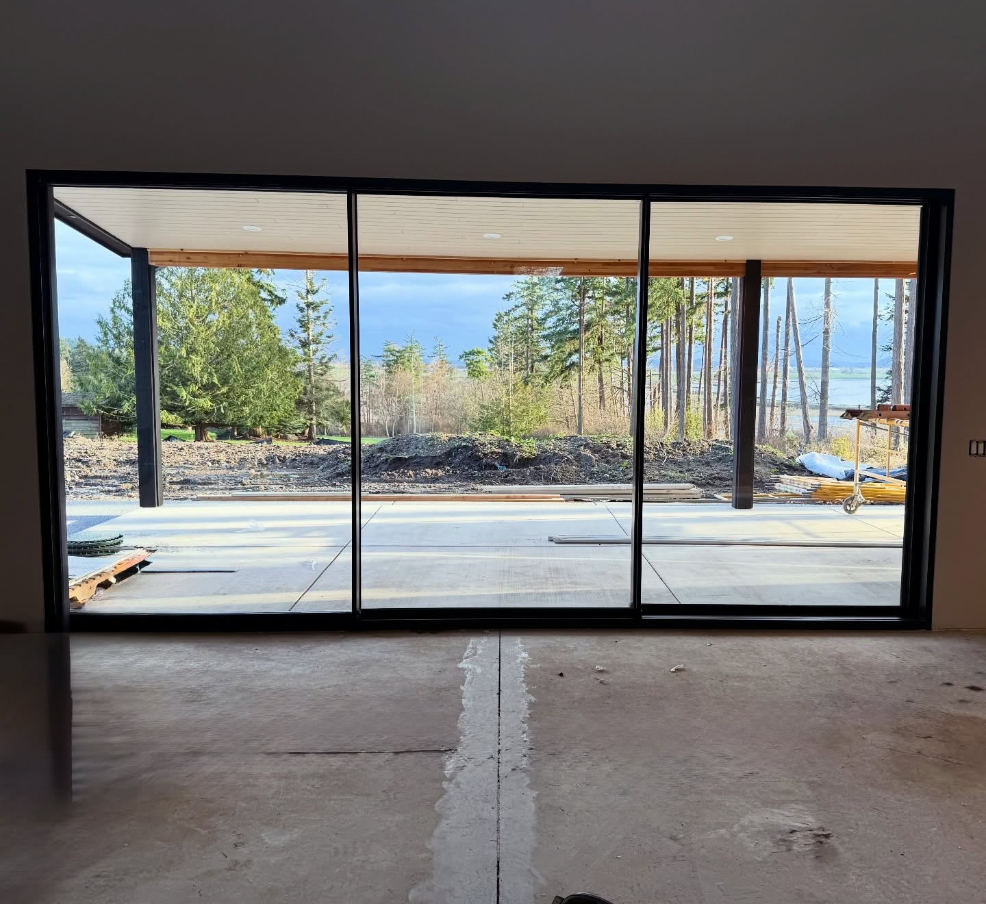 192” x 108” premium aluminum sliding door, shared by our client after installation.
Clean lines, massive glass, and a seamless connection between indoors and outdoors.
Your space deserves this kind of light.
Your Door LLC
Houston’s patio door supplier
#HoustonPatioDoors #SlidingGlassDoors #modernhomes