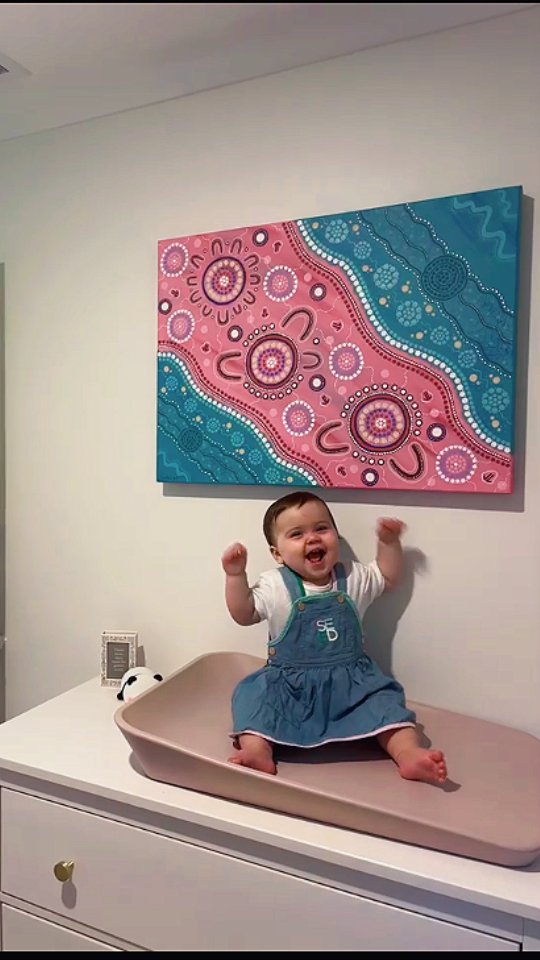 The reactions we love to see 🥹
Little moments like this make it all worth it.
Custom artwork, made with love 🩷
#artcommission #canvasart #art #aboriginalart #aboriginalartist