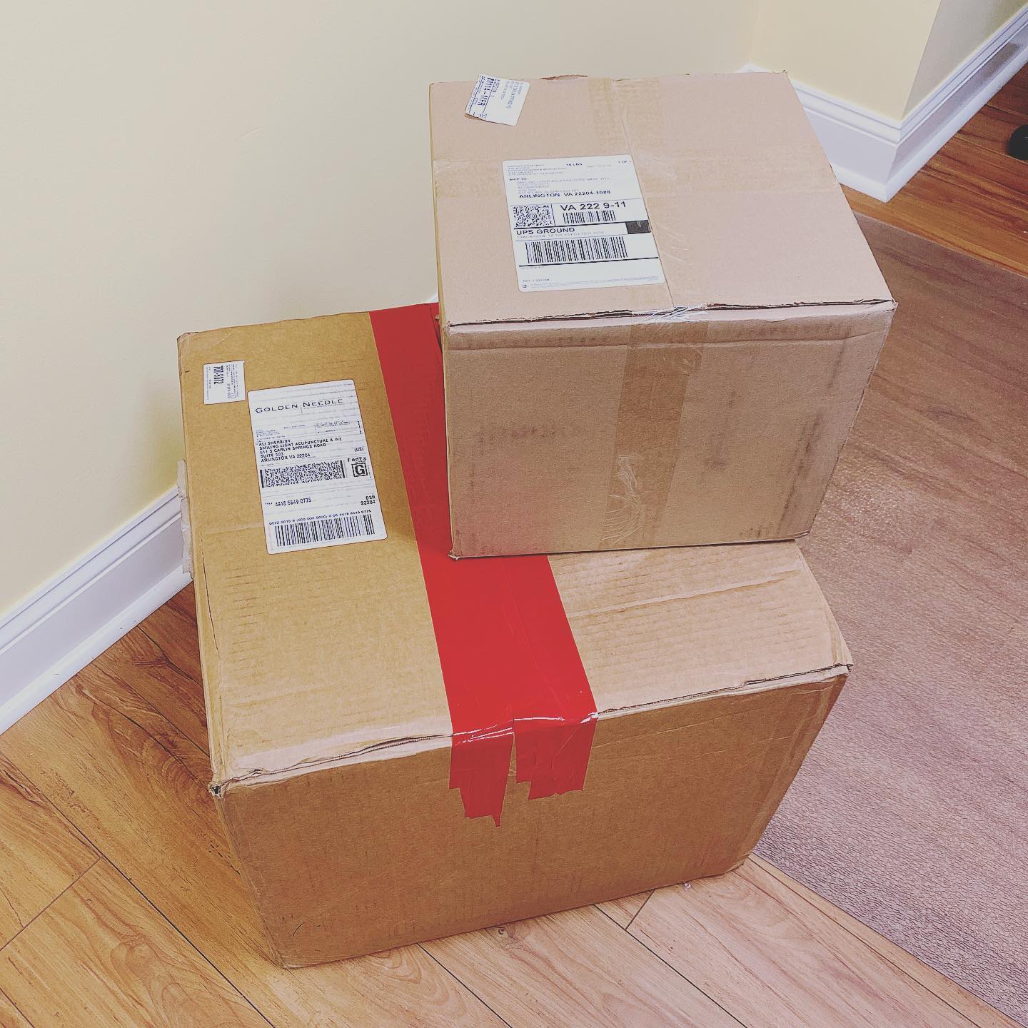 Receiving herb and supply orders is always like a holiday here! Thank you @ev.herbs.ms @goldenneedlesupply !