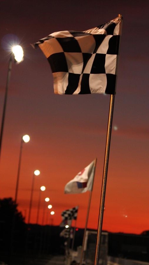 The journey 💣🎤🏁🖤
I’ve been fortunate enough to be in the sport I love since birth!
#racing #womeninsports #sportsreporter #nascar #racecardriver