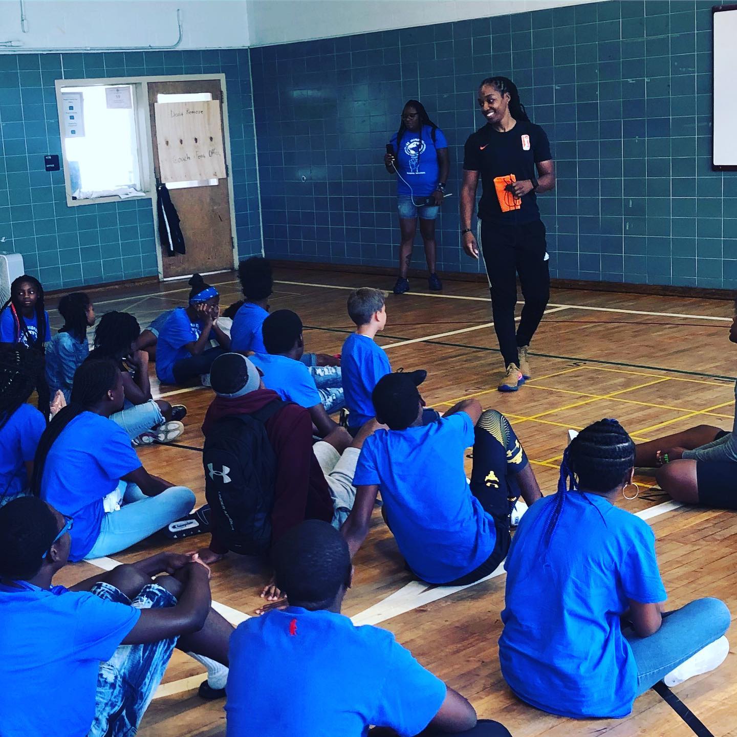 Thank you to @mindfulmentors for inviting me to speak to the youth of Baltimore. Hopefully we have some future referees out of this group! #elevenoneofficiating #baltimore #mindfulmentors #motivational #elevenoneofficiating #referee #basketballofficiating #basketball #refereetraining #refereetrainingprogram #refereetrainingcamp #refereelife #referees #basketballofficials #basketballrefereelife #basketballislife🏀 #basketballneverstops #basketball