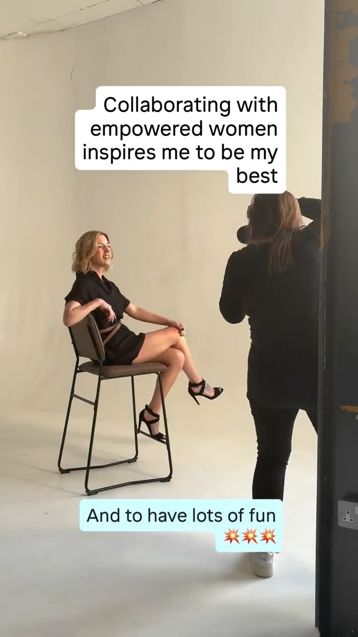 Affirmation for the week: ‘I choose to work with empowering and inspiring people’
Who we spend time with - their habits, behaviours, values and ethos - affects our experience of life, our feelings, our performance.
Choose wisely!
@natashacadman
Accountability group coaching starts next Monday. Sign up LINK IN BIO
#mondaymotivation #dailyaffirmation #empoweringwomen