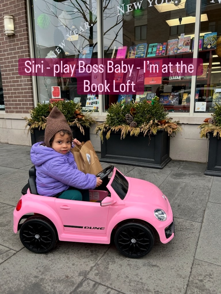 🌸🌸SATURDAY’S @ The Book Loft 🌸🌸
Scroll to see some of favorite customers today!!!
🤩🤩 if we didn’t see you today… we can’t wait to meet you tomorrow. Sunday we are open 11:00-5:00!
#storytime #independentbookstore #weekendreading #independentbookstore