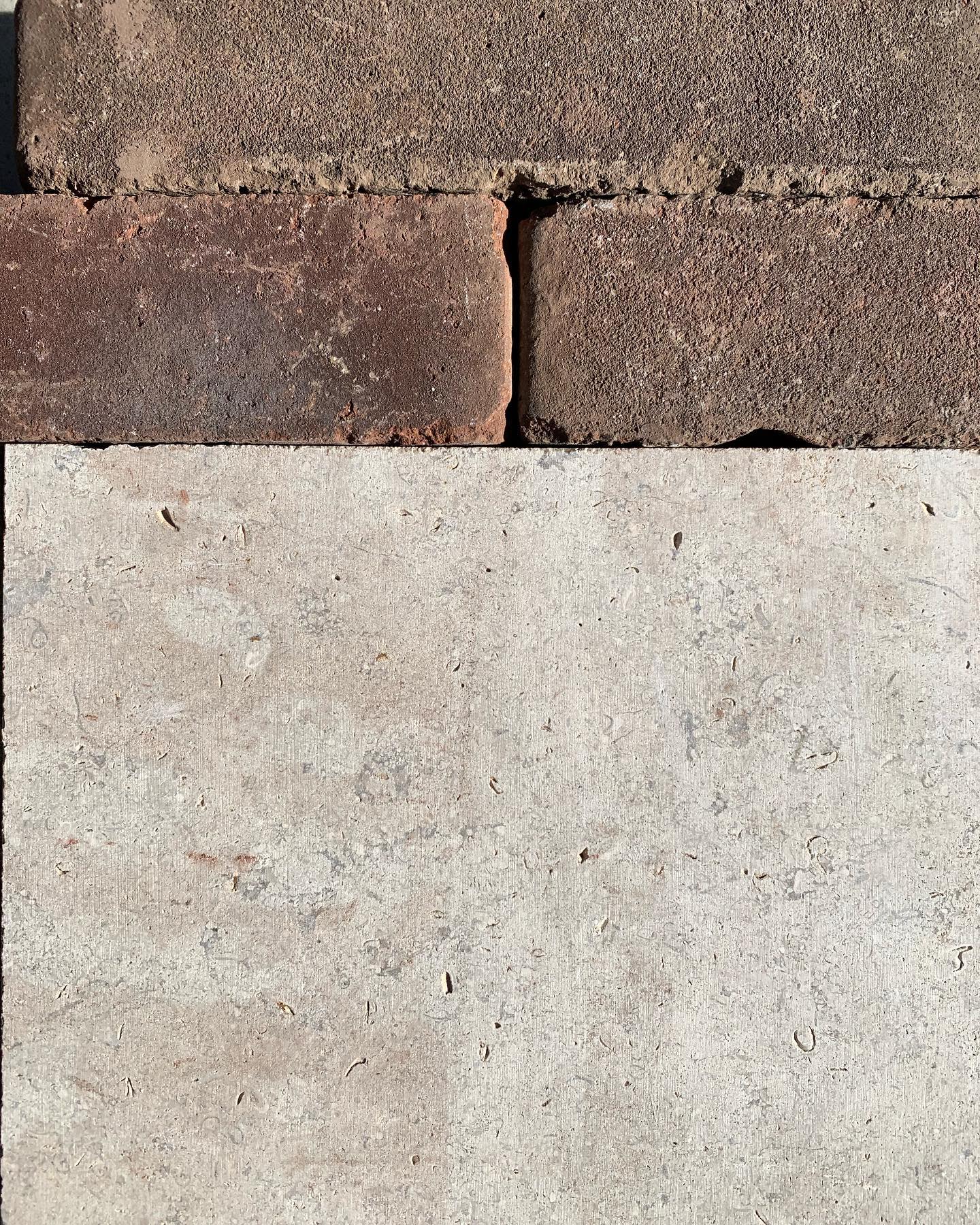 @_londonstone making it hard to decide on colours combinations with all these options!
Egyptian Beige Limestone paired with:
1. Abbey Dark Multi
2. Charcoal Grey
3. Antique Red
4. Spalding
However Abbey Dark Multi is still a winner for me
