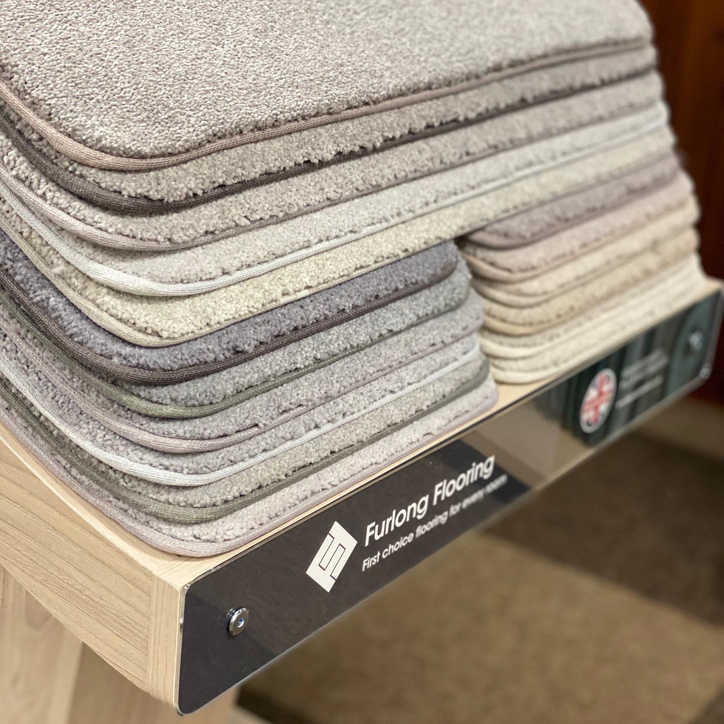 We now stock @furlongflooring Serenity range... 💥 100% Bleach Cleanable
💥 Tenth Guage tighter yarn, looking better for longer! 💥Made in the UK 🇬🇧
💥10 year warranty
#polypropylene #furlongflooring #carpets #stainfree #easyliving #qualityflooring