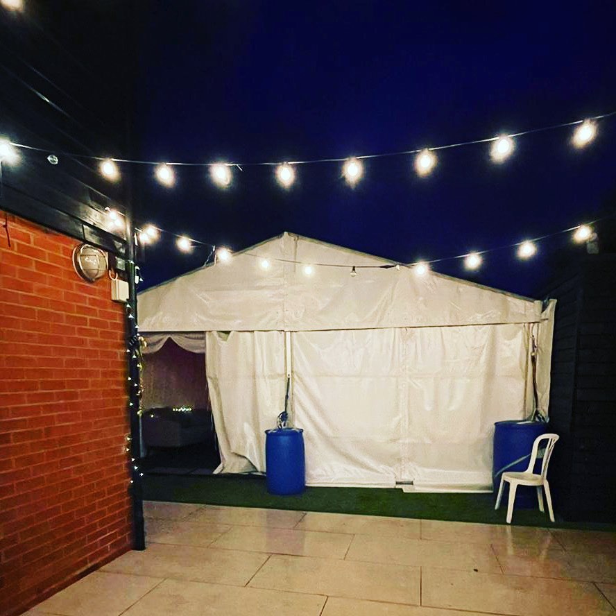 🎉✨An #18th #birthday #party celebrated in style!
This job was over the course of two days.
What we supplied -
- 9x3 Marquee attached to the customers summer house with flooring, carpet, Ivory pleated linings and fairy lights.
- 4ft 1 & 8 light up numbers with half arch balloons.
- Multi colour photo booth back drop.
- Decorations 🎊🎉🎈
- Small Bar Hire
- Professional DJ and equipment supplied by our sister business @stardjsessex
For any enquiries please visit www.essexeventplanners.co.uk