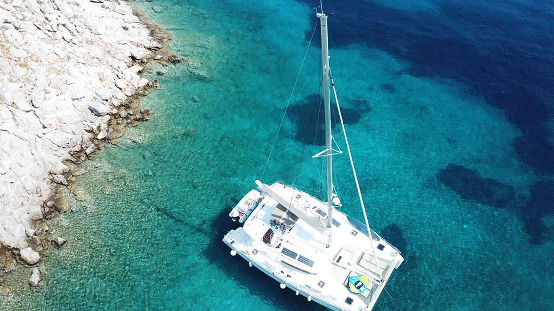 Dreaming of turquoise waters and historic coves? Discover how affordable yacht charters in Turkey can be — plus tips to stretch your budget for the perfect sailing getaway. Link in Bio #YachtCharter #TurkeyTravel #SailingLife #BudgetTravel #Mediterranean