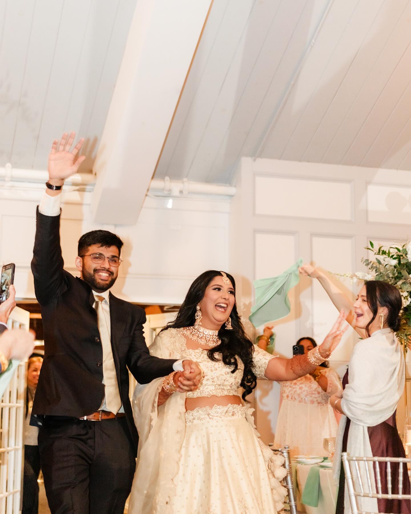 We do not remember days, we remember moments
Allow us to help you create your special moment!
B&G: @shums_ahmed @eshnuuu