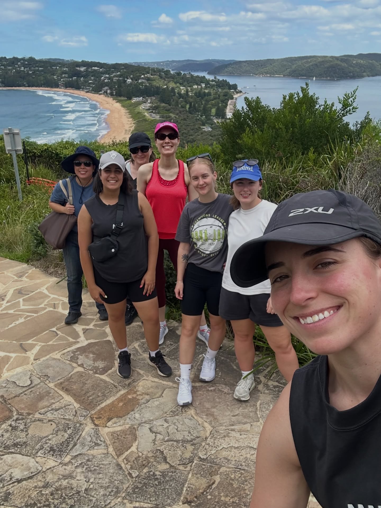 Cracker of a day for a lighthouse walk with some of the MWF crew ☀️