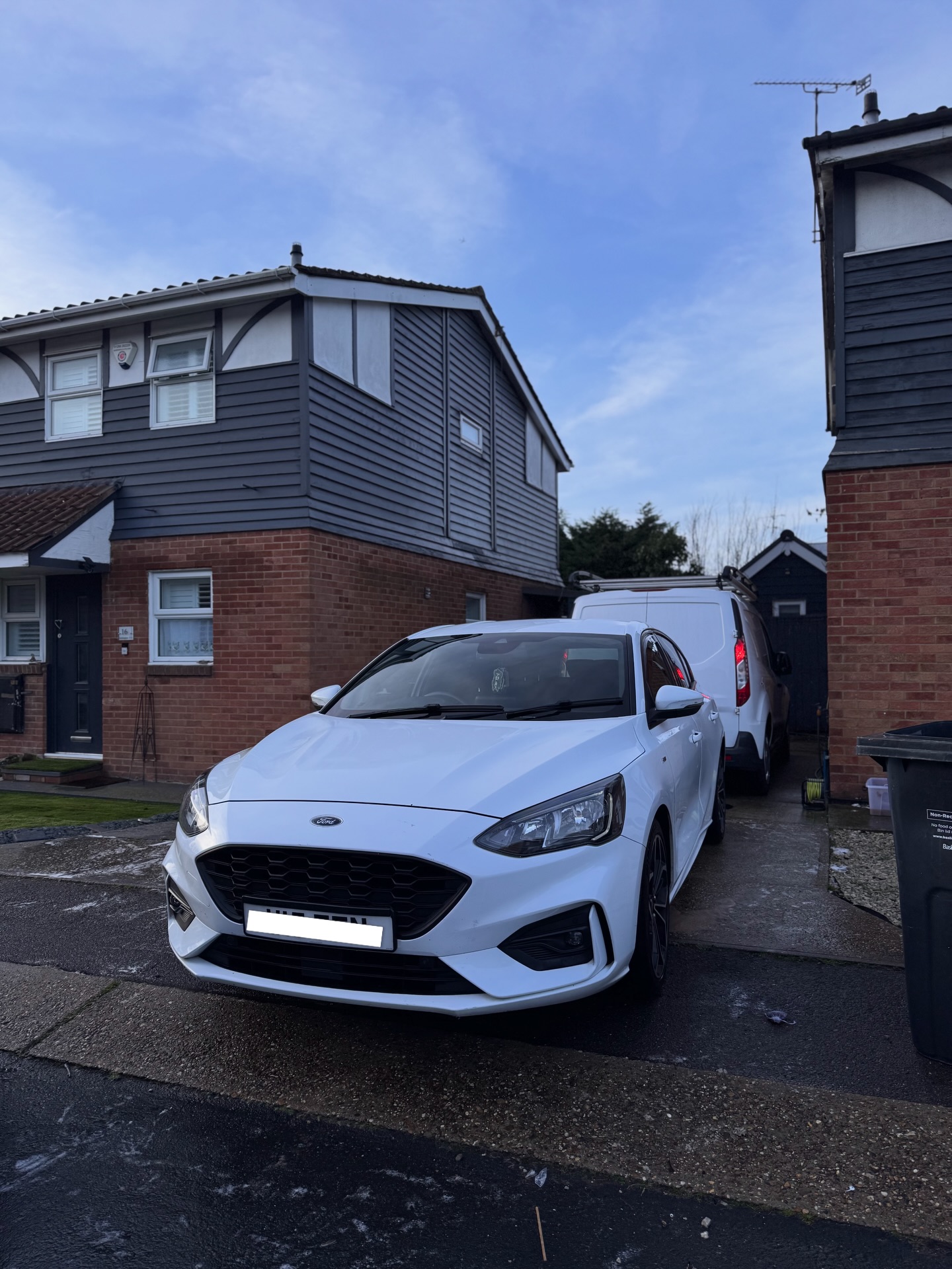 We had a Mk4 Ford Focus ST-Line in for a desperately needed tidy up!
Let me know how we did!
🛠️ | The Entry Level
🚗 | Private Owner
Get in touch with us today❗️
💬 | Text 07395467422 on WhatsApp
📲 | DM us on Facebook or Instagram
🌐 | Link in my Bio for more Details!
#FordFocus #Focusmk4 #mobiledetailing #cardetailing #detailinglife