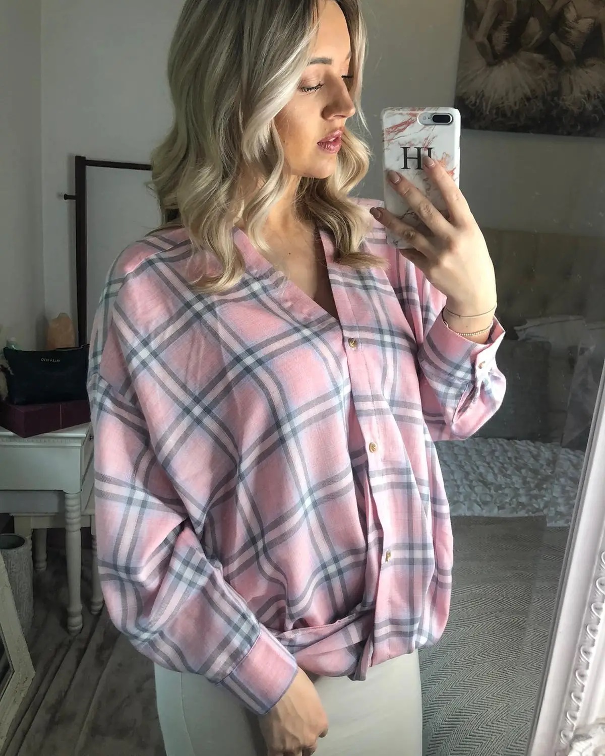 You will love this shirt!π
Oversized and longer at the back and twised at the front.
It's so comfy and the material is gorgeous!
Tap to shop or visit www.billiesboutique.co.uk
Don't forget we accept clearpay now too! π
BB xx
#plaidshirt
#checkedshirt
#oversizedshirt #pinkshirt #boutiqueclothing #boutiquestyle #onlinewomensboutique #onlinewomansclothing #shopindependentuk #shoplocaluk #womansshirt #bloggerstyle #bloggerfashion #bloggergirl #maternityfashion #maternityshirt #maternityclothes #maternitymodel #instastyle #instafashion #ootd #ootdinspiration #ootdstyle #outfitoftheday #π