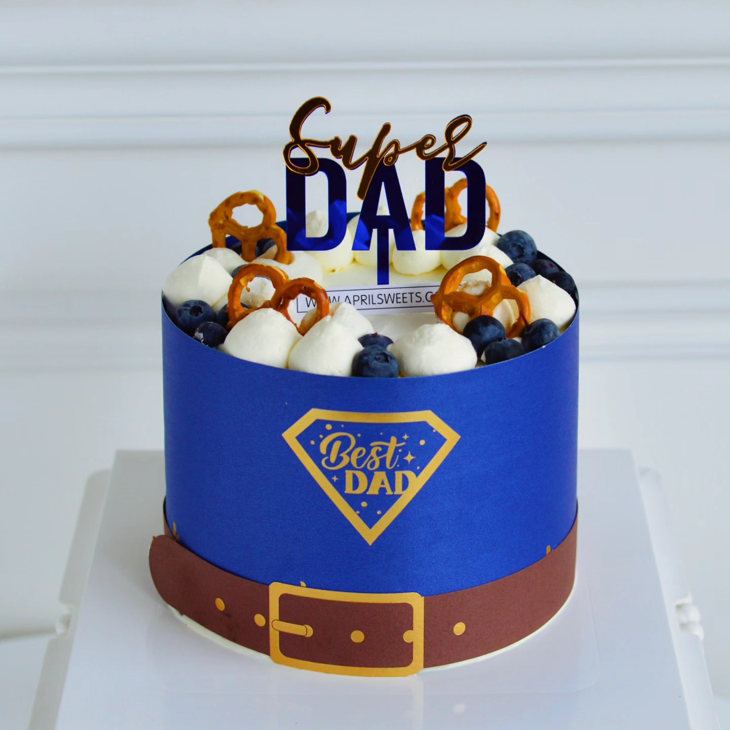 🎩🎂 Happy Father's Day to all the incredible dads out there! Today is a special day to honor and celebrate the love, dedication, and support you provide to your children. Whether you're a biological father, a stepfather, an adoptive father, or a father figure, your presence and impact are truly invaluable.
Take a moment today to reflect on the beautiful journey of fatherhood, the cherished memories you've created, and the positive influence you've had on your children's lives.
Happy Father's Day to all the superheroes in our lives! 🙌👨👧👨👦
APRIL SWEETS
The Art of Sweets
9471 Yonge St, Richmond Hill ON
900 Dufferin St, Toronto ON @dufferin_mall
www.aprilsweets.com
#happyfathersday #fathersdaycake #aprilsweets #aprilsweetscanada #bestdad #bestdadever #fathersday2023 #toronto #to_foodies #to_finest #torontocakeshop #richmondhill #dad