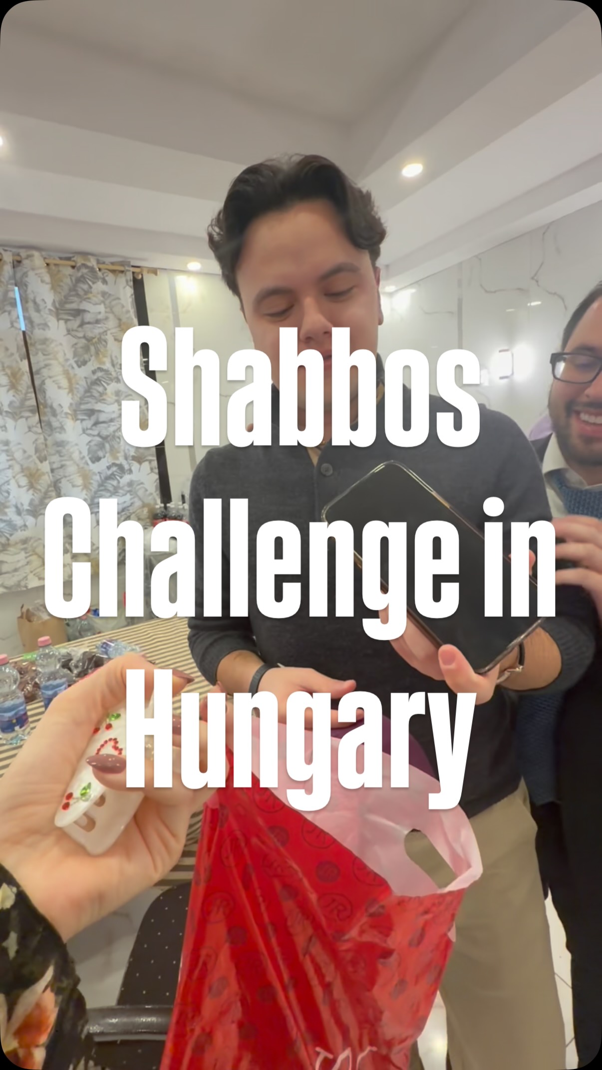 Shabbos Challenge on our Hungary trip ๐ญ๐บ๐ฑ๐ฅณ
Drop your phone in the bag & win a prize at the end of Shabbos ๐ Record breaking first trip ever to reach 100% participation!!!!!