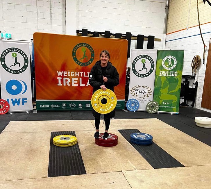 Troina has been a part of Ironcast from day one and has been a shining example for many years on how to train and be consistent week in week out month after month.
Here she is showing off her new Irish record in the clean and jerk.
Congratulations
#olympicweightlifting #gym #sports #consitency
