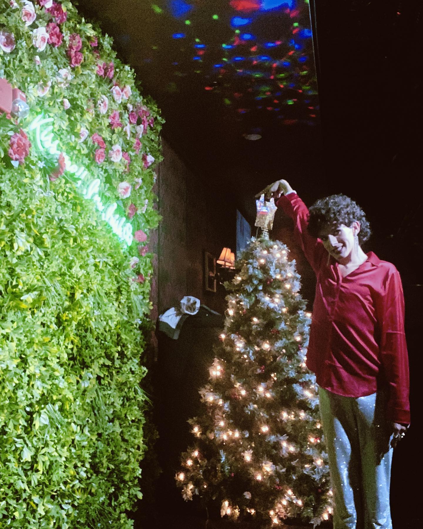 First day of winter vibes
.
.
.
.
.
.
.
.
#boston #fashion #makeup #winter #cat #kitty #gayboy #bars #friends