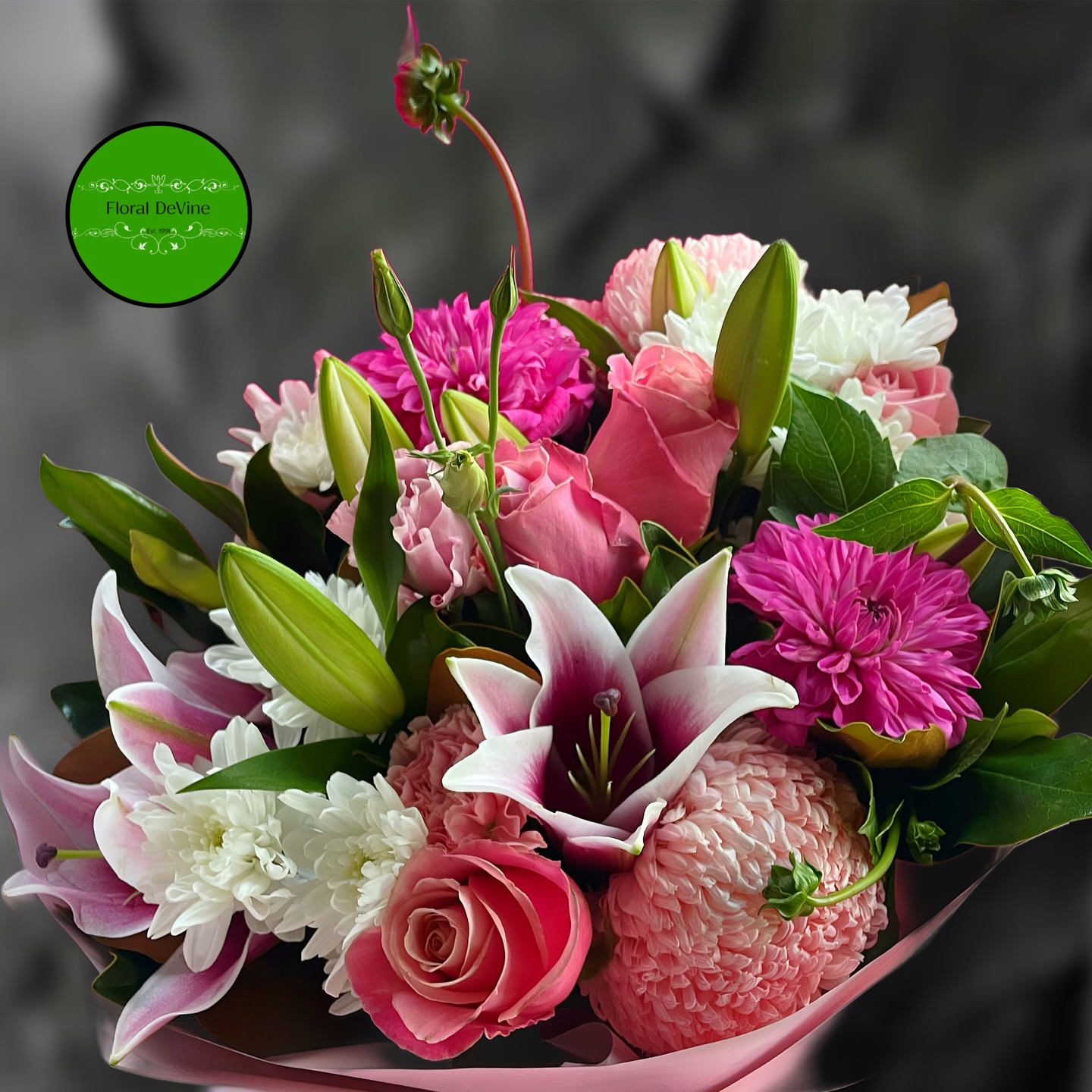 Sophistication never looked so beautiful! 🌺💖 This bouquet of pink and white flowers is a perfect blend of elegance and charm. Which flower speaks to your heart? 🌸 #ElegantBlooms #FloralInspiration #SophisticatedBeauty #flowerssaymorethanwords #huntershillflorist