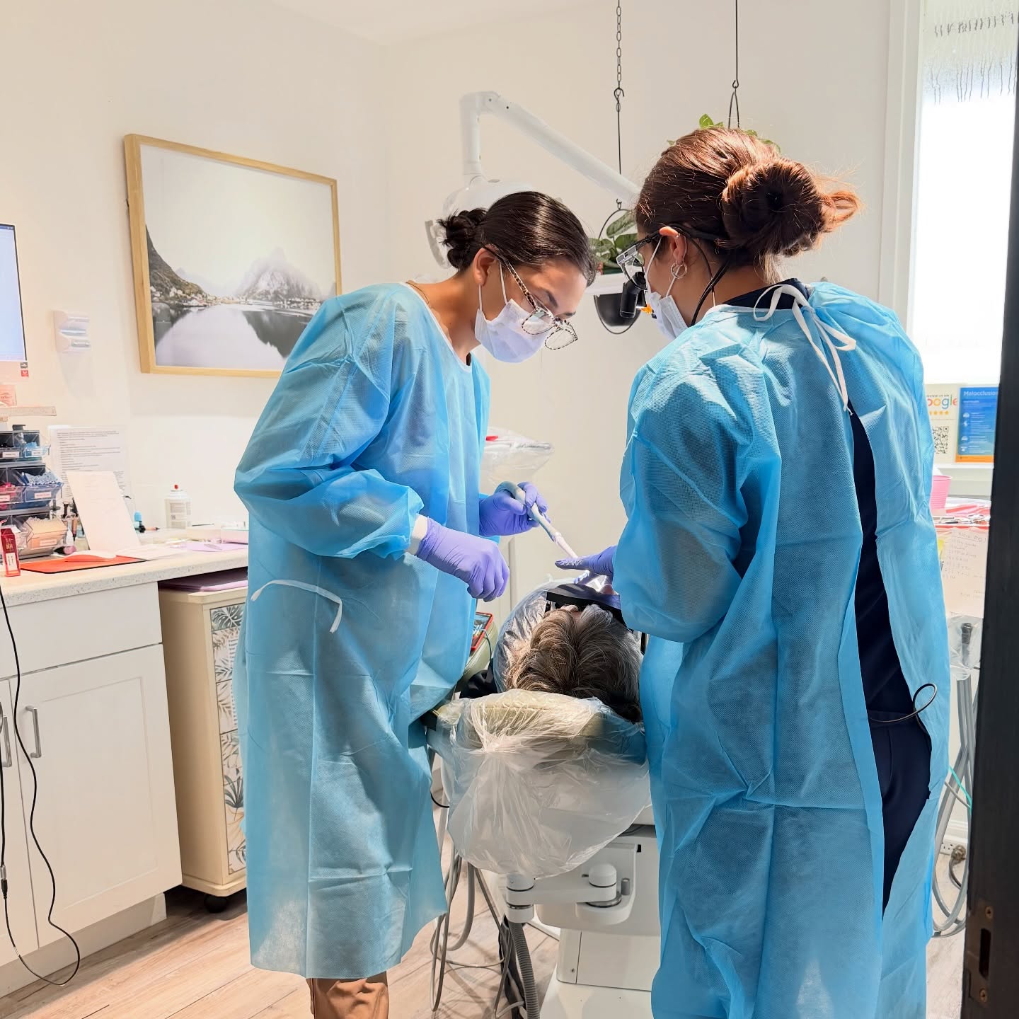 Surgery day at Mauna Family Dental! Thank you to our amazing team for making our patients comfortable, the procedures efficient and everything run so smoothly! Our patient was nice and comfy with a warm blanket and our Xreal TV glasses 😎
