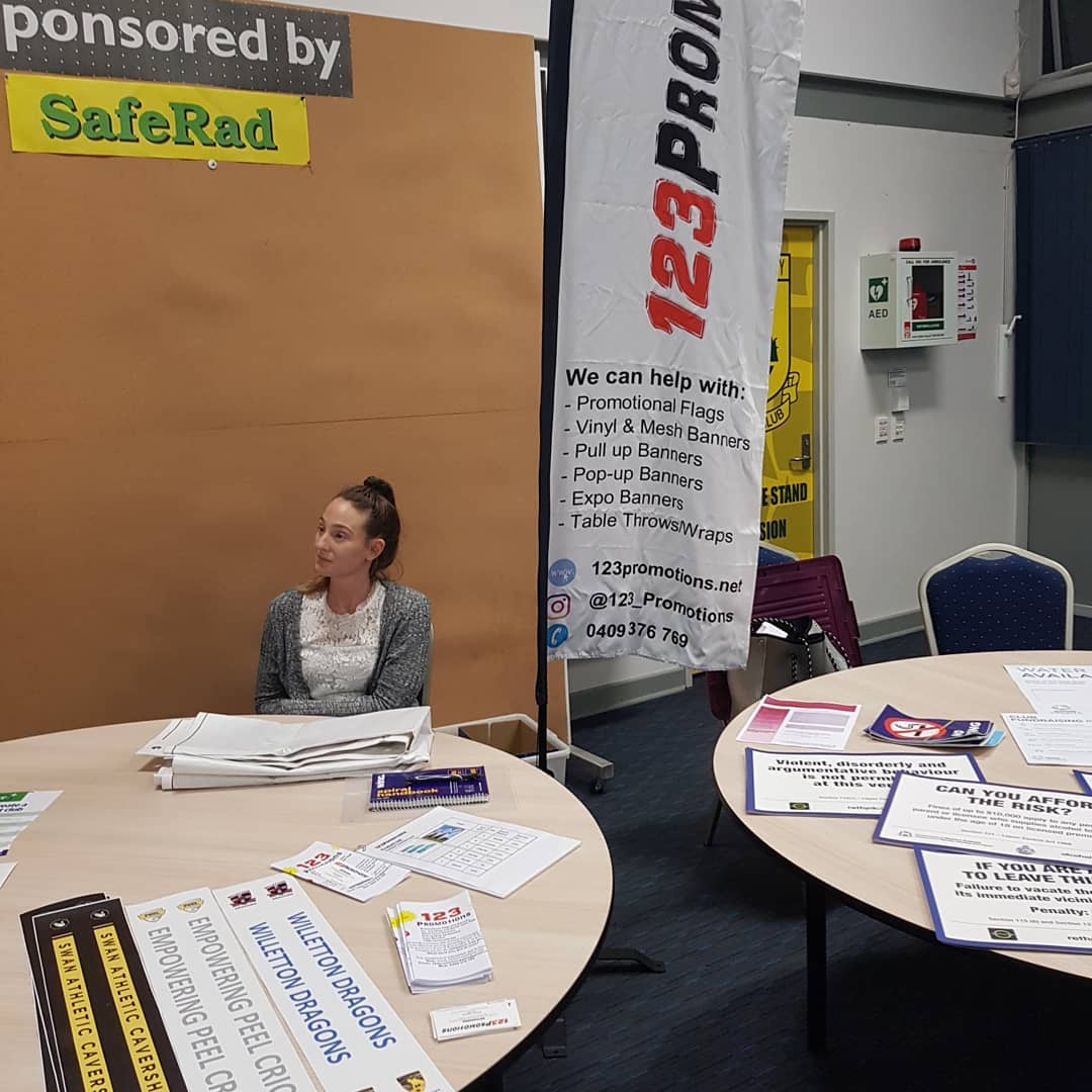 Was great to be invited to the Peel Cricket Board launch evening last Friday!
A delivery of 180 freshly stickered cricket stumps and chat to some new cricket clubs.
.
.
#cricket #peel #flags #banners #stumpstickers #smallbusiness #event #promotion #easyas123
