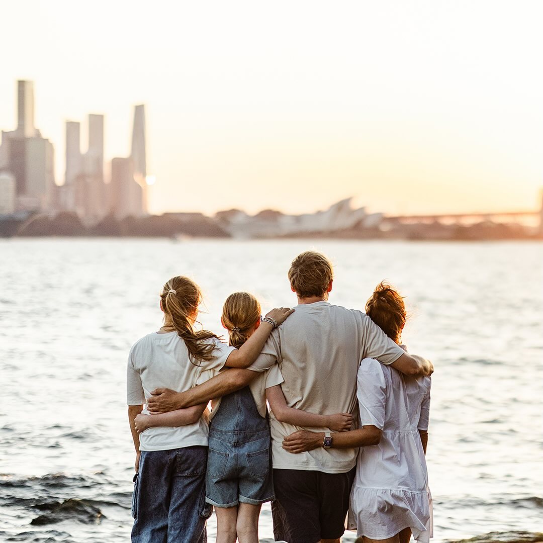 Planning a family getaway to Sydney? Don't forget to capture the magic of your adventures with a photoshoot in this breathtaking city. 📸 Let us create lasting memories for your family to cherish. Reach out to book your session now!
#SydneyFamilyPhotography #CreateMemories #familyphotography #photographers #photography #childrensphotography #childphotographer #commercial #familyphotographysydney #minisessions #minisessionssydney
