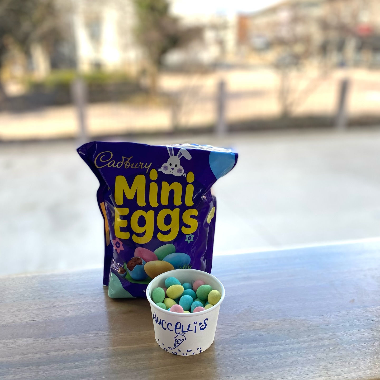 ❗️The 6-pack of Cadbury Mini Egg frozen yogurt is back❗️🥄🍦
Some people hunt for Easter eggs…
Others just order the 6-pack. 🐣
To order, go to our website: www.nuccellis.com
Pick up days will be Saturday & Sunday✨
#essexcountyeats #PureJoy #Nuccellis #frozenyogurt #easter