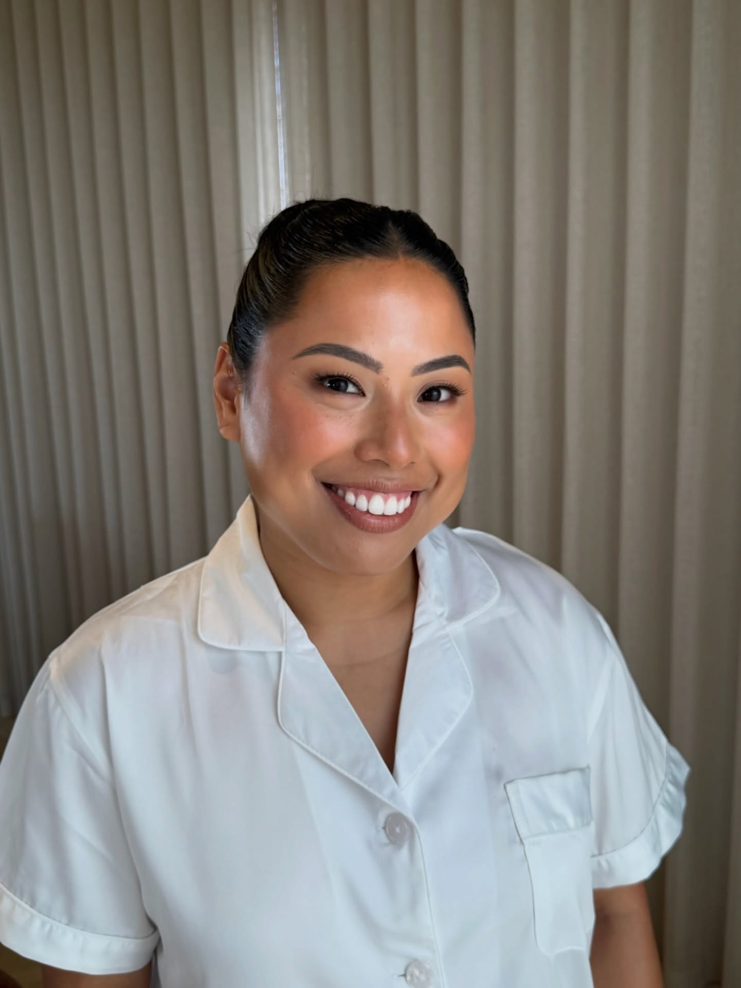 This might just be the best sleek bridal bun ever…
Perfection. No notes. 🗒️