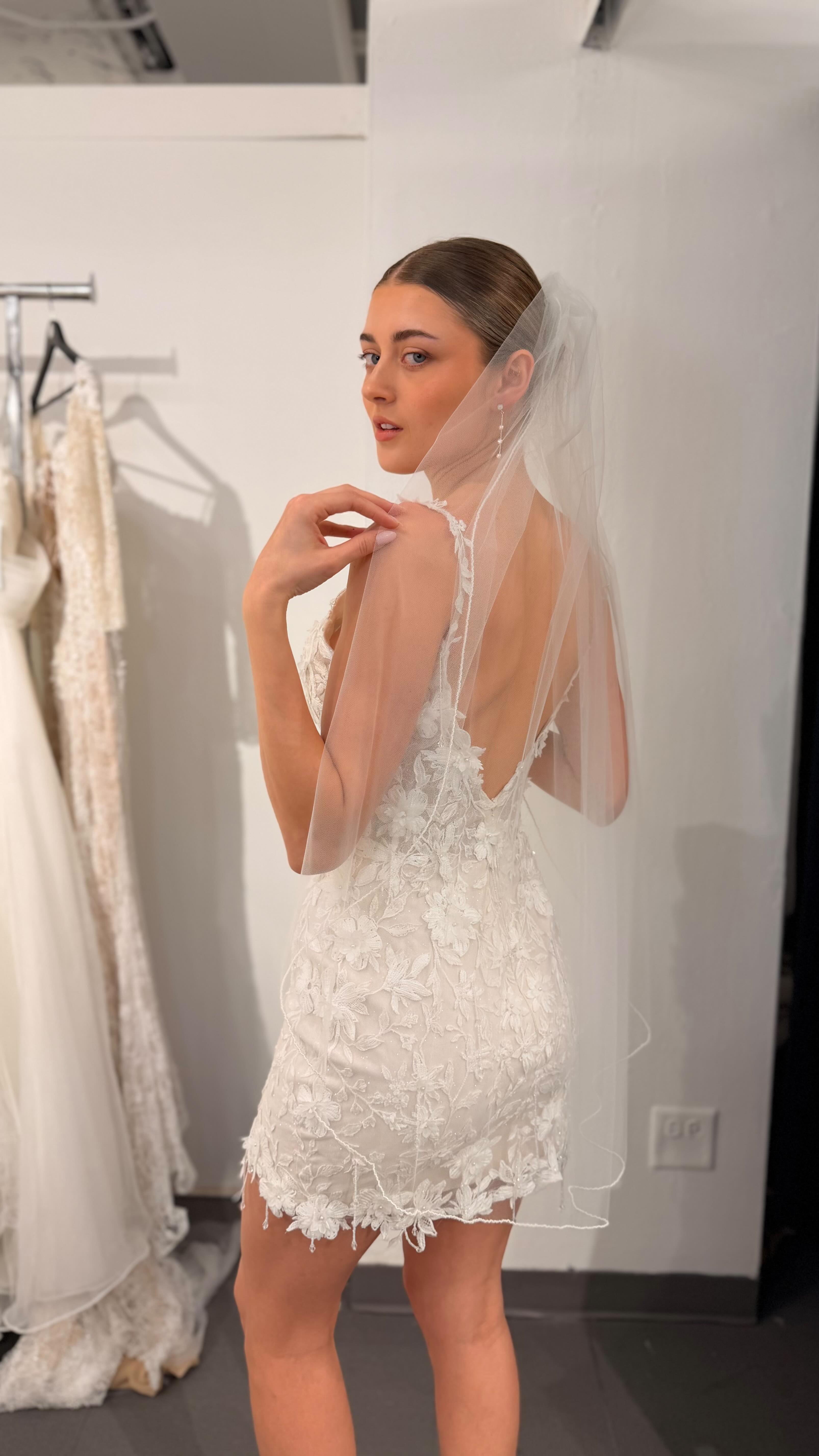 A bridal mini, the accessories, and suddenly it’s real 🤍