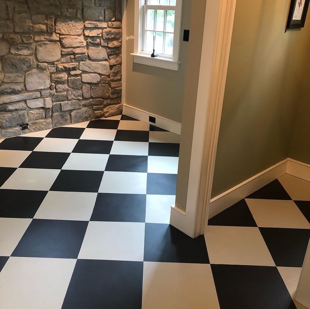 Black and white remains timeless in style. THM crafted a floor resembling a charming farmhouse, painting a checkerboard pattern on an original concrete base. The result is truly marvelous! Interested? Reach out to us at #totalhomemanager for more info! 🏡
#tbt
www.totalhomemanager.com