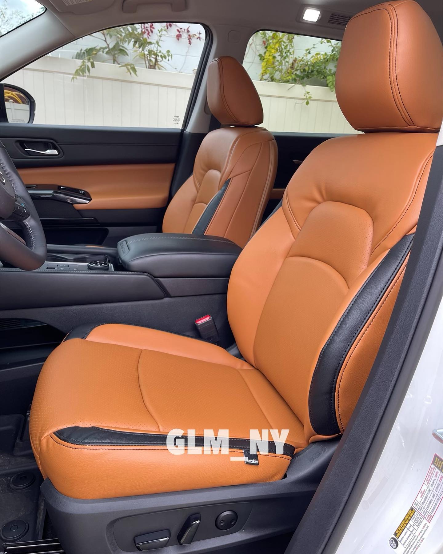 This brand new Nissan Pathfinder got a gorgeous @katzkin_leather upgrade. Although it’s called “Autumn” this interior is 🔥 all year long! Give the gift of leather this holiday season!!!
#nissan #pathfinder #autumn #custom #leathet #glmny #autorestyling #cars #queensny #longisland
GLM
EST. 1973
47 Harriet Place
Lynbrook, NY 11563
www.glmny.com
516-568-6600