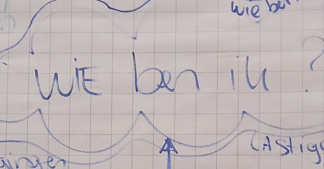 ✨️ De nieuwe creatieve herstelondersteunende cursus Jezelf in Beeld is gestart!! ✨️
Mooie eerste bijeenkomst waarbij al direct verschillende lagen van onszelf werden geraakt, levensvragen naar boven kwamen en het beeldend medium voor uitdagingen en ervaringen zorgde.
Fantastisch! Spannend een nieuwe groep, een nieuw concept. Maar met zoveel vertrouwen. Ik vertrouw namelijk in een ieders eigen herstelkracht en het geen wat ik aanbied brengt je daarmee in contact. 🙏🏻🩷