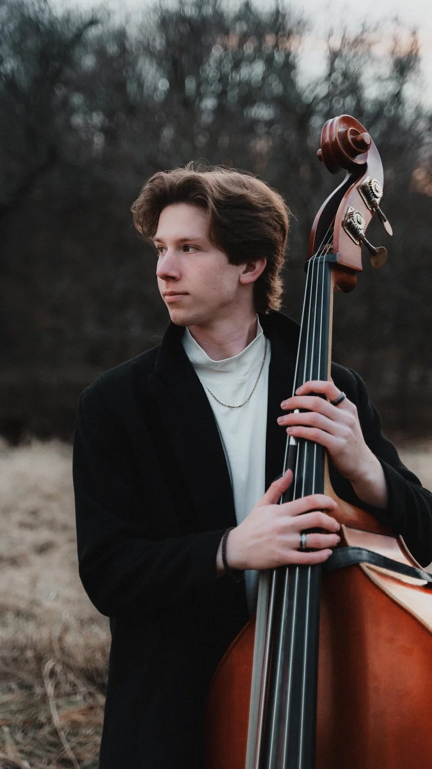 Levi Andreassen will be joining the @sacconi_quartet for this Sunday's LCMS concert.
• Haydn – String Quartet in C Op.33 No.3 ‘The Bird’
• Mozart - Divertimenti in D K.136
• Boccherini – Minuet from the String Quintet in E G.275
• Dvořák – String Quintet in G Op.77
📍St. John's Church, Waterloo
🕐 Sun, 22 March | 6 pm
🎟️ Link in Bio
#chambermusic #londonmusic #classical #sunday