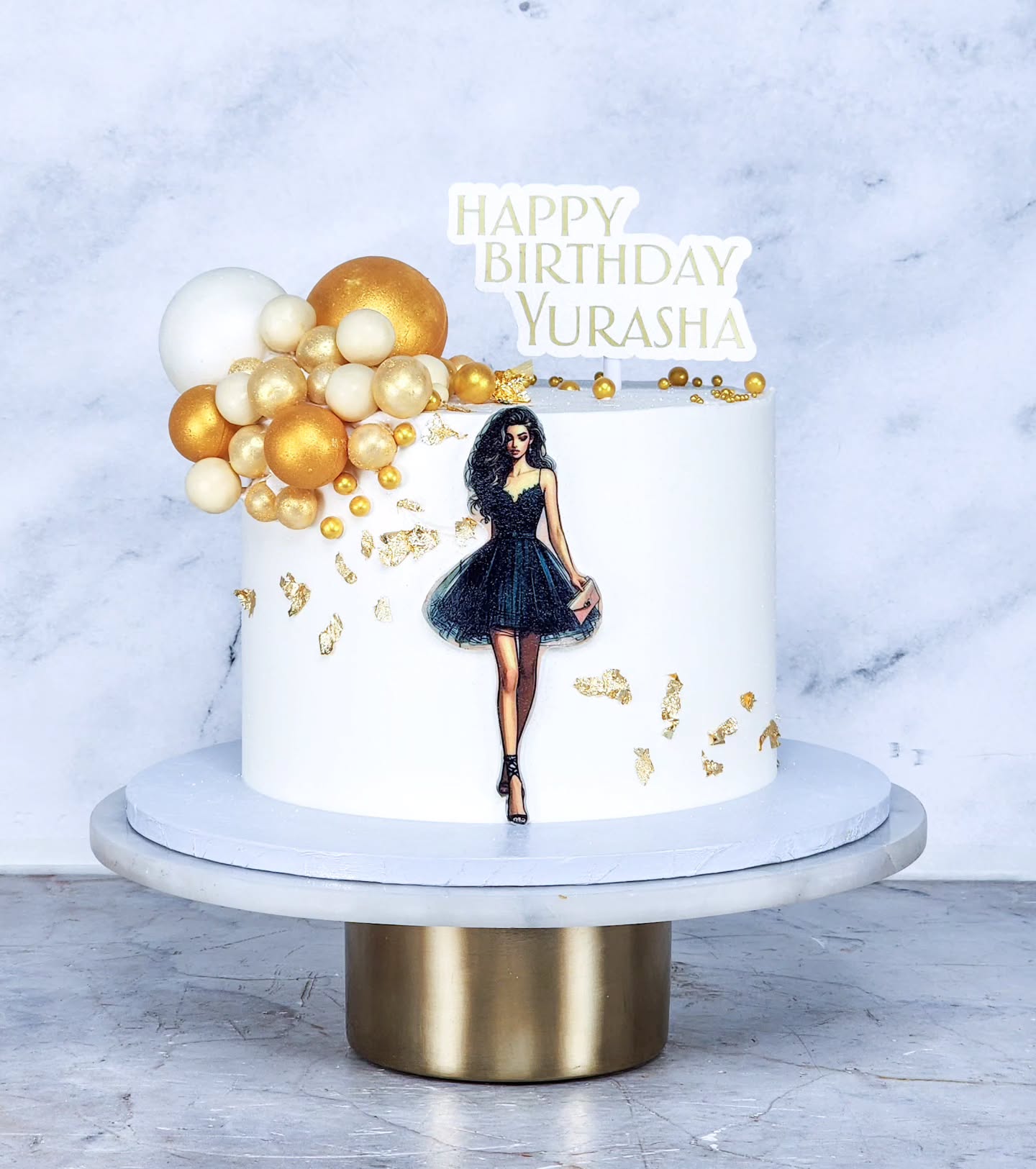 Glam ๐
#GlamCake #chocolatesphere #modelcake #2026Bakes #Marlenebakes