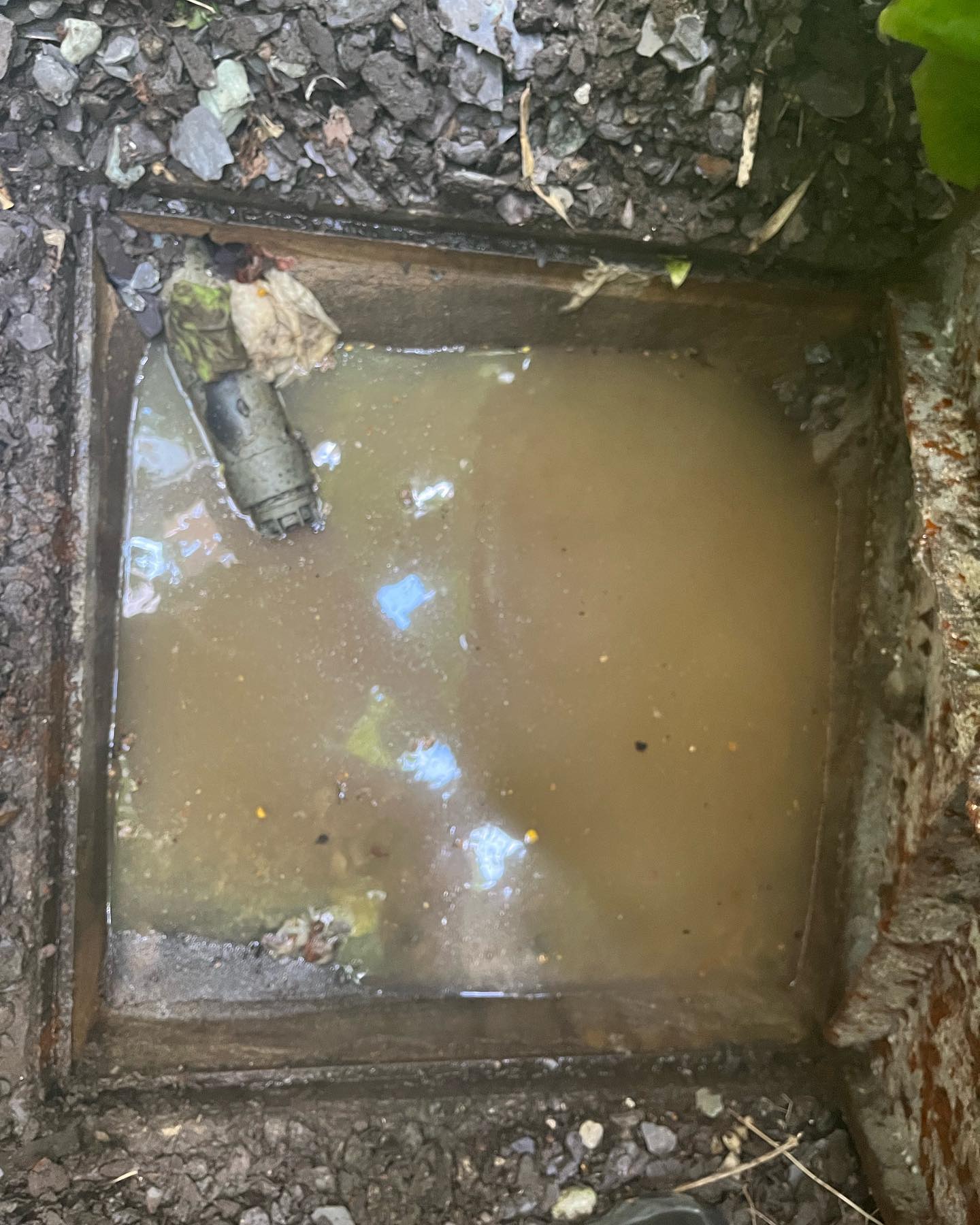 Another blockage cleared this morning by the Kwik Jet team 👍 another satisfied customer
#blockages#blockeddrains#blockeddrainschelsea#plumber#chelsea#drains