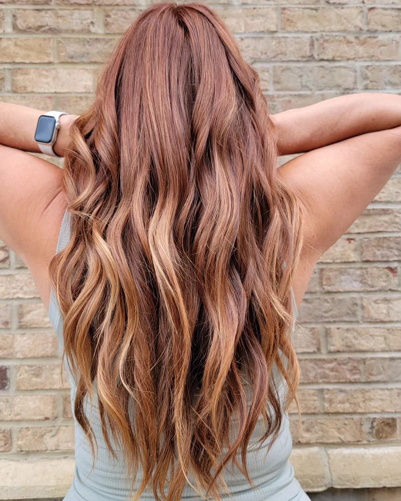 I've been doing so many fall colors lately, so I wanted to post a little gingy color inspo for your viewing pleasure!
There are so many different shades to choose from, violet based, copper based, and golden based.
Depending on your skin tone, I can help you choose the shade that will look best on you!
Redheads are some of my favorite colors to create!
Are you going red for the season?!