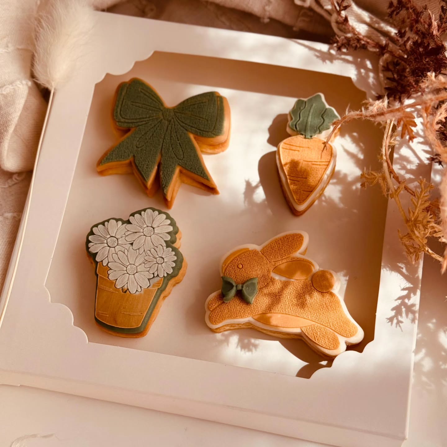 Packaging really does make all the difference.
The same set of cookies can feel completely elevated, more considered, more valuable, simply by the way they’re presented.
It’s the finishing touch that tells your customer this isn’t just a bake… it’s a gift, an experience, something special.
We've been using packaging from @biskitbox_au for our Easter range and it’s such a beautiful example of how thoughtful design can enhance your work without overpowering it.
Clean, refined, and made to let your creations shine.
If you’re selling your bakes, don’t underestimate this part.
Presentation isn’t an afterthought, it’s part of your brand story.
A little note as we head into Afterpay Day.
This Thursday’s sale will also be an opportunity to order within our current manufacturing run.
Our next production won’t be until late April, so it’s a nice chance to secure what you’ve had your eye on without the longer wait.
If you’d like early access to the code and all the details, make sure you’re on our mailing list.
Subscribers get first look.
Link in bio to join
@biskitbox_au @crumbswithlove_
#cookiepackaging
#cookiedecorating
#cookies
#cookiesofinstagram