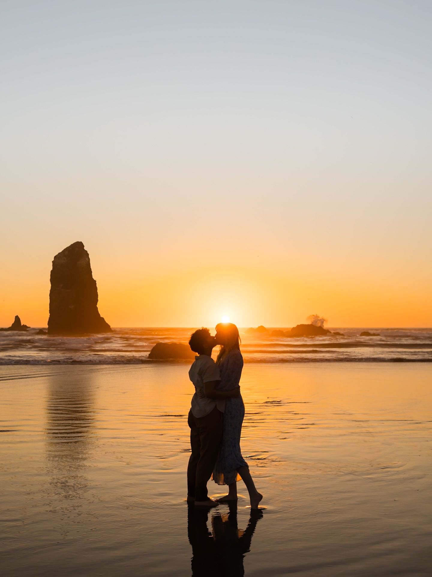 Cannon Beach and Haystack Rock put on their sunset best for Kisky’s proposal to Dash 🧡
A dreamy summer evening on the Oregon Coast is made even better when photographing a couple with love like this. Their connection made each image an instant treasure.
Cannon Beach Photographer | Oregon Coast Elopement | Newport Oregon Photographer | Oregon Wedding Photo Video | Oregon Videographer | Oregon Coast Wedding Photographer
#cannonbeach #oregonproposal #oregoncoast #oregoncoastphotographer