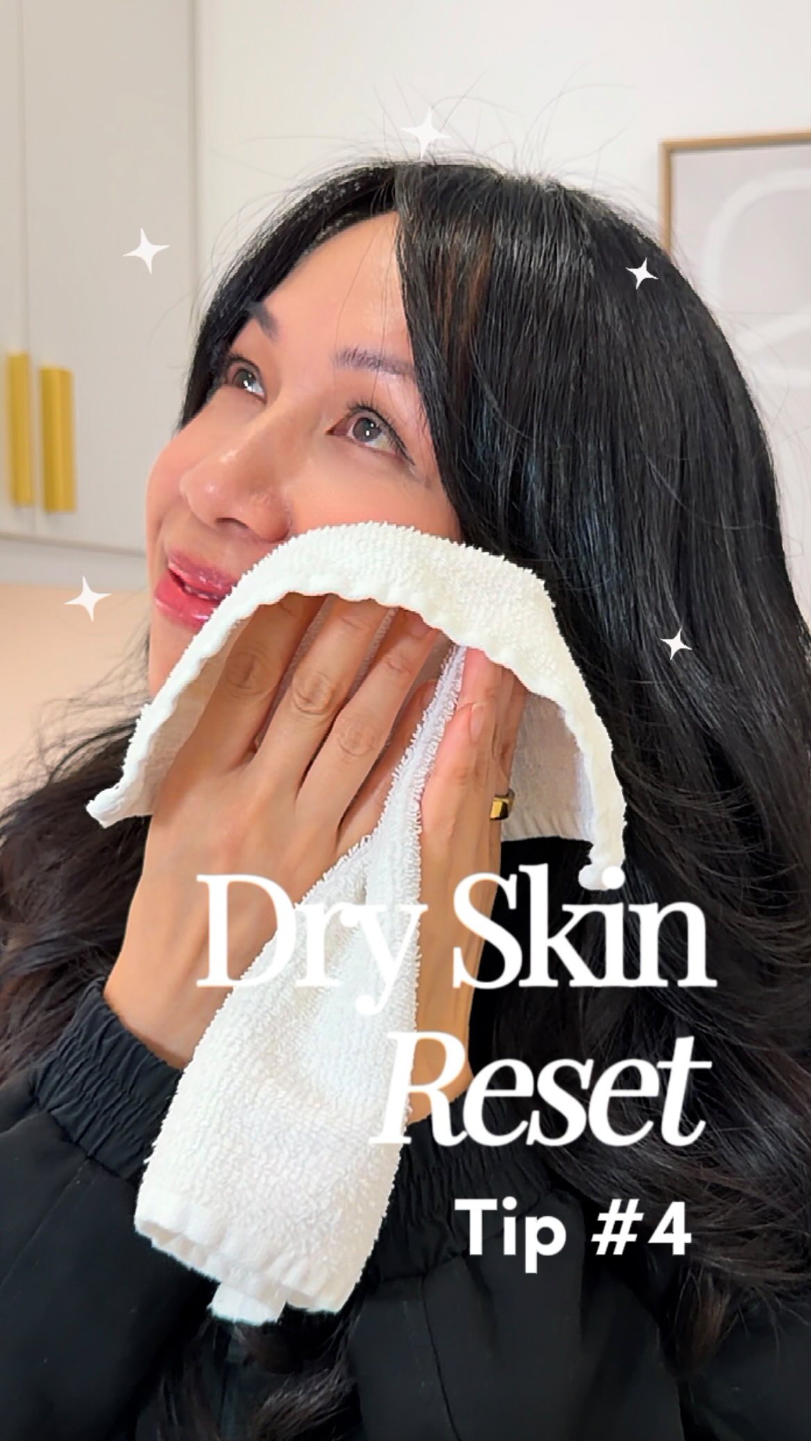 Towel drying is great. But rubbing your skin dry? Thatâs the problem. â
That aggressive towel rub after washing your face or showering creates friction that can irritate your skin barrier and dry out your skin even more.
Instead, gently pat your skin dry for both your face and body.
Or better yet, hug your towel and let it absorb the water.
Leaving a little moisture on your skin helps your moisturizer lock it in more effectively.
Small habits like this can make a big difference in preventing dryness.
Follow along for the next step in your Dry Skin Reset.
#dryskintips #dryskinreset #northyorkskinclinic #torontowinter #medispa