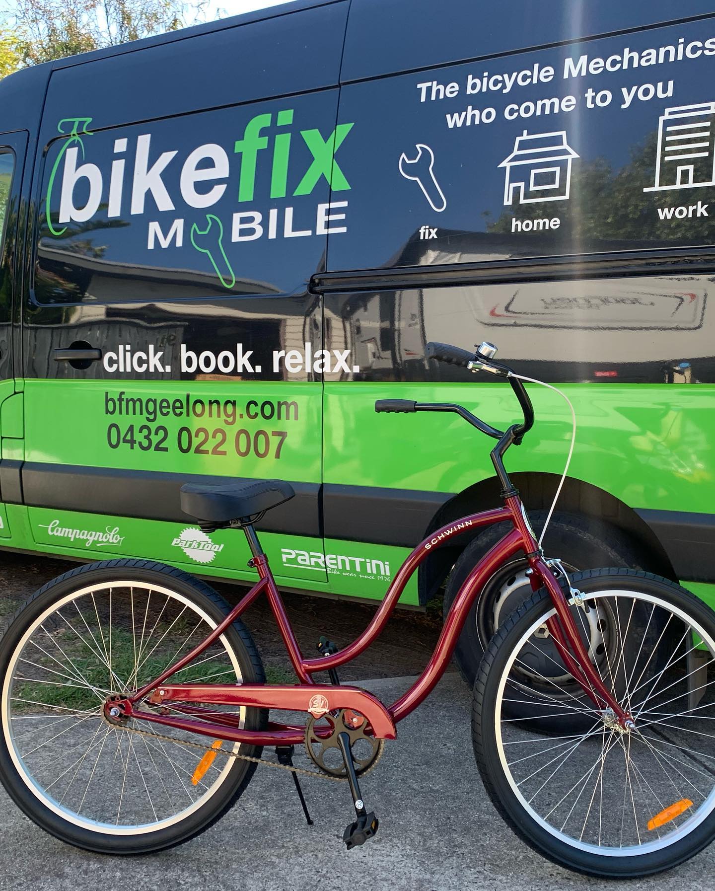 Are you looking for the perfect Cruiser for getting round town or heading to the beach? Well here it is. I have two of these awesome Schwinn Cruisers available. Retailing for $429.99 you can pick up a great bike for a great price. Get in touch to secure your new ride #bikefixmobilesurfcoast #schwinnbikes #mobilebikemechanic #barwonheads #oceangrove #bellarine