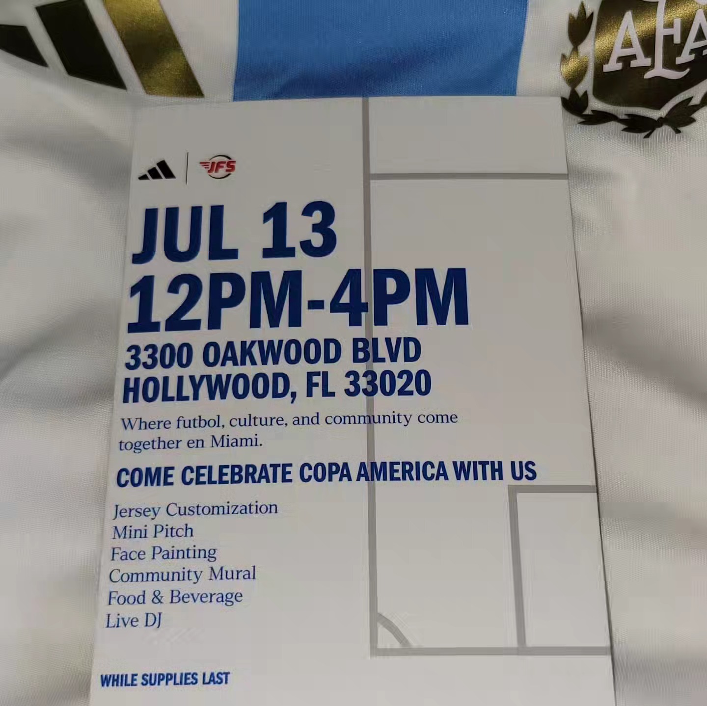 Join us today for a chance to win yourself a custom airbrushed @@adidasfootball soccer ball @justforsportsfl in Oakwood Plaza, Hollywood. Also, grab your free customized soccer jersey to be ready for the @copaamericaeng finals tomorrow.
July 12, 2024 from 12:00 PM to 4:00 PM
@adidas
@copaamerica
#airbruahartist #copaamerica #soccer #justforsports #football #adidas #graffitipopevents #graffitiart #graffiti #popart #airbrushart