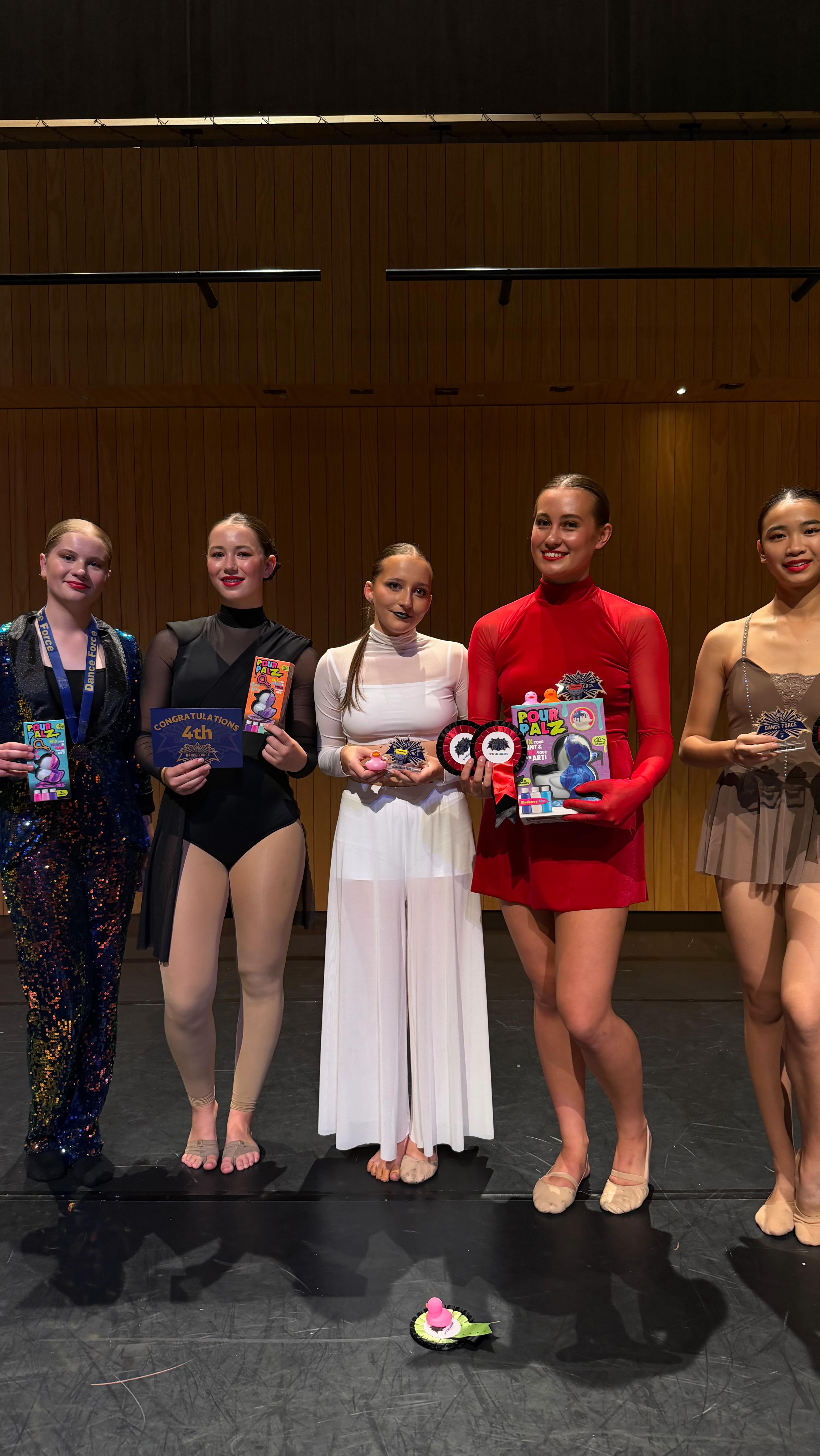 So proud of these incredible dancers competing in the Championship classes at @danceforce_nz
Open Modern championship over 14
🥇 @graceewebb_
🥈 @hayleyxu1
🥉 @jade.doesdance
4th Sofia 💃
Novice Tap Championships over 14
🥇@yvanri_b
Open Modern Championship 12 and under 14
🥈@ellarosebrooker